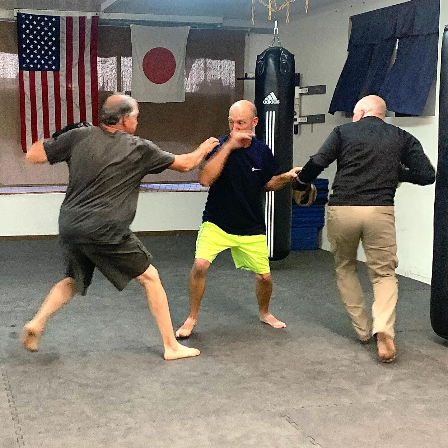 Two on one attacks to practice evasion for our Friday class🥊 

Interested in our classes? Send us a DM or contact us at steelcityselfdefense@gmail.com! 🥊 

#steelcityselfdefense #pueblo #pueblocolorado #puebloshares #selfdefense #selfdefensepueblo 