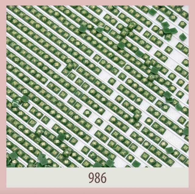 Diamond Dust Drills Square 986.jpeg