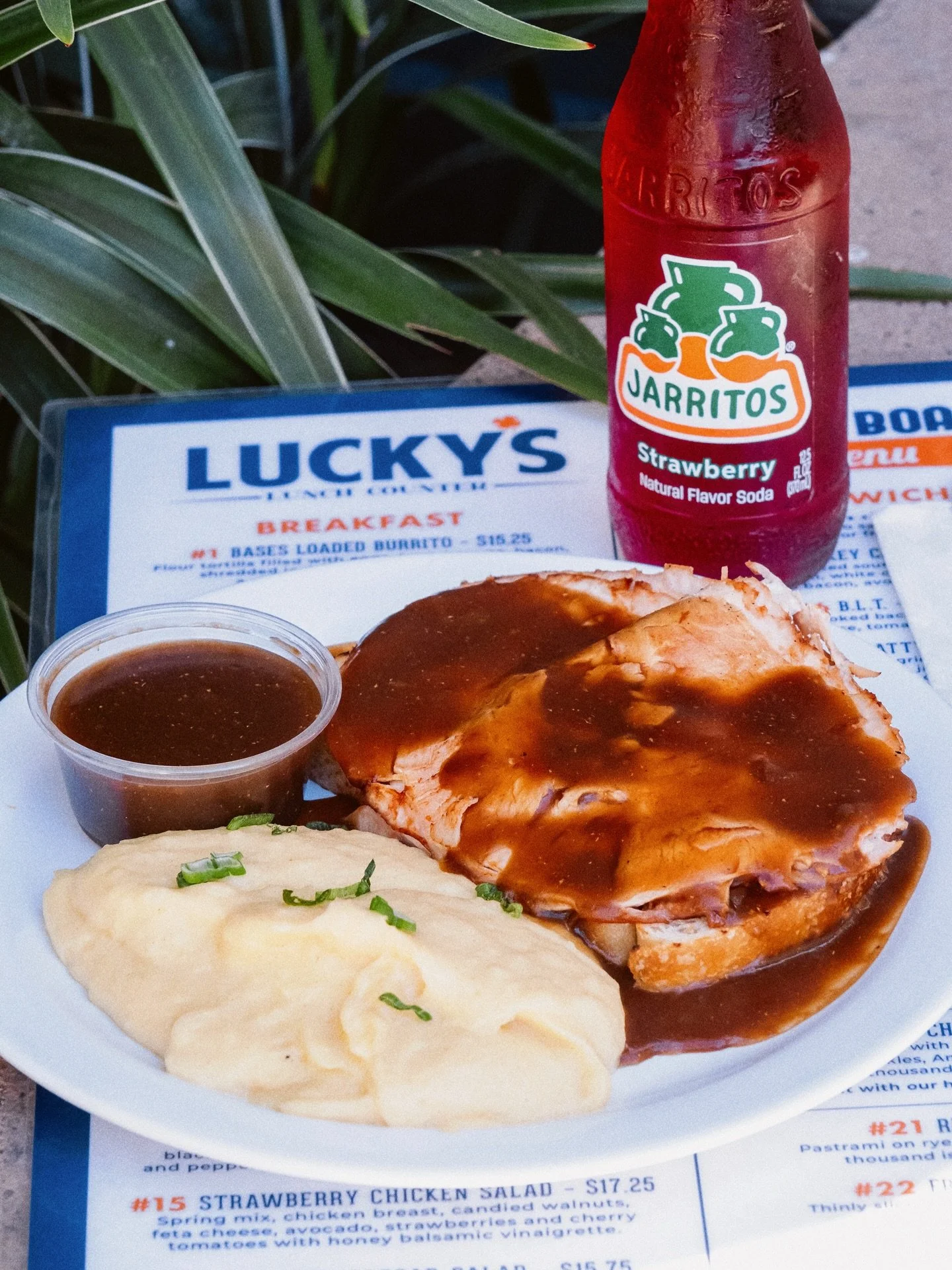 Happy Turkey Day Eve!🧡 Only 4 more days to try our Open-Faced Turkey Sandwich &amp; Breakfast Torta!

🍗 Open-Faced Turkey Sandwich: Smoked turkey topped with garlic mashed potatoes and brown gravy on sourdough bread

🍳 Breakfast Torta: Three scram