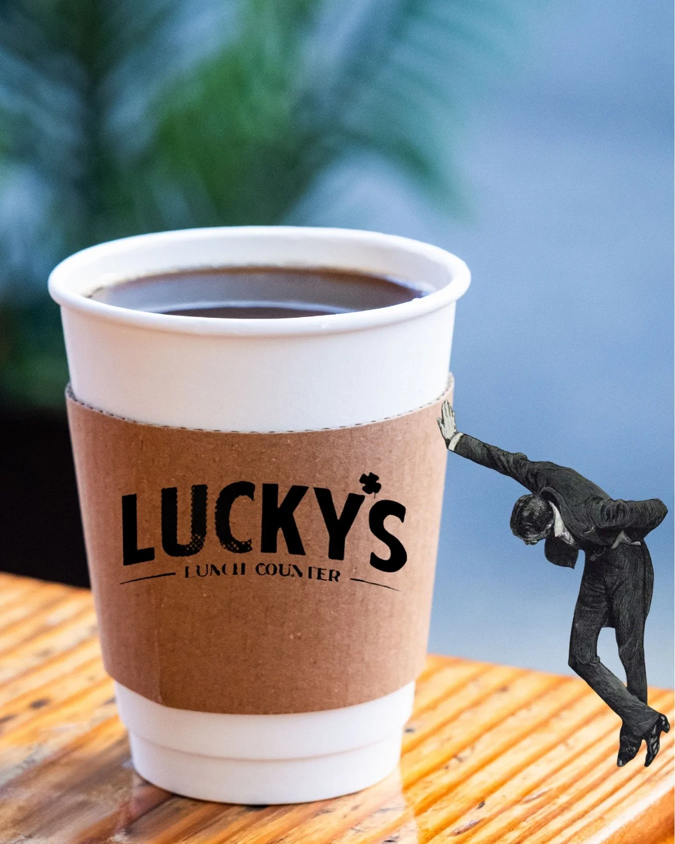 Coffee this tasty is worth holding onto! ☕️ Free coffee before 9am, weekdays at Lucky&rsquo;s.