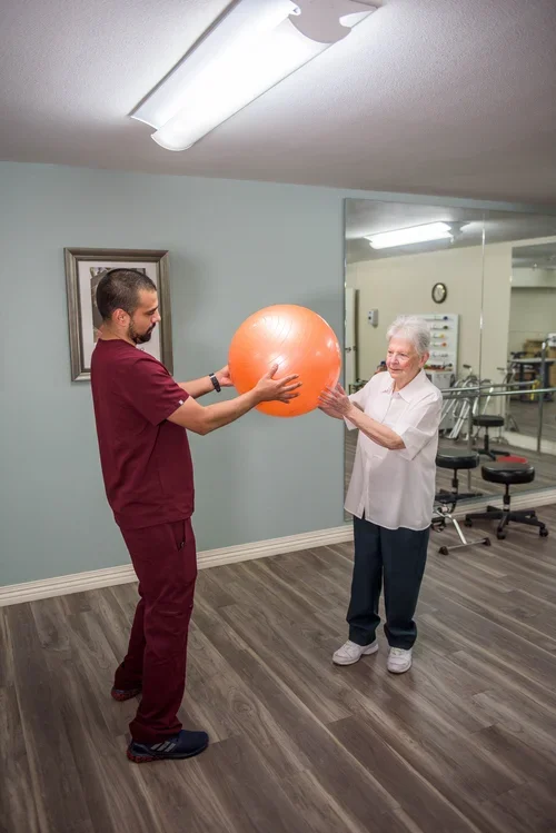 How to evaluate memory care facilities in Los Angeles.