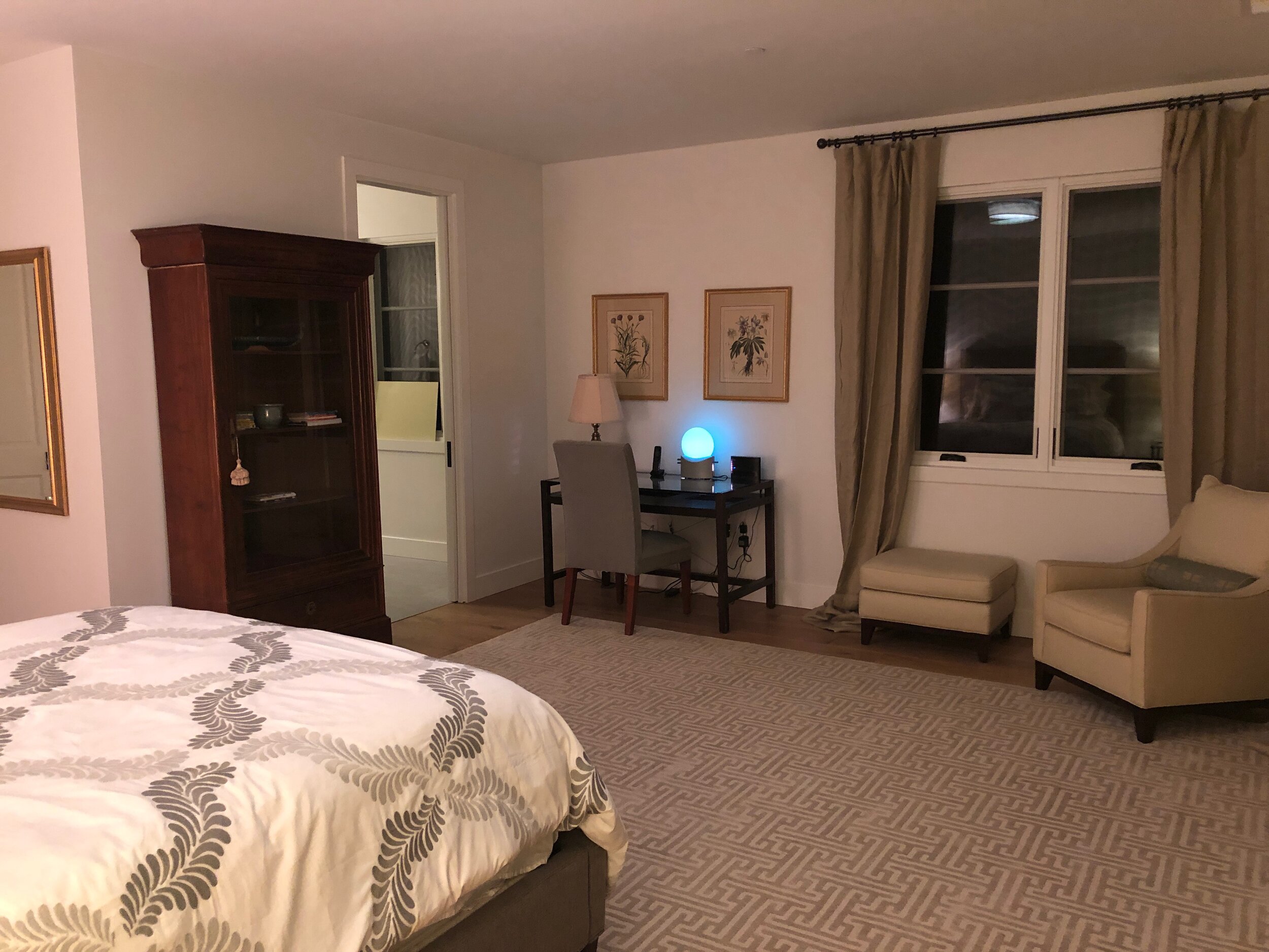 Southeast Bedroom.jpg
