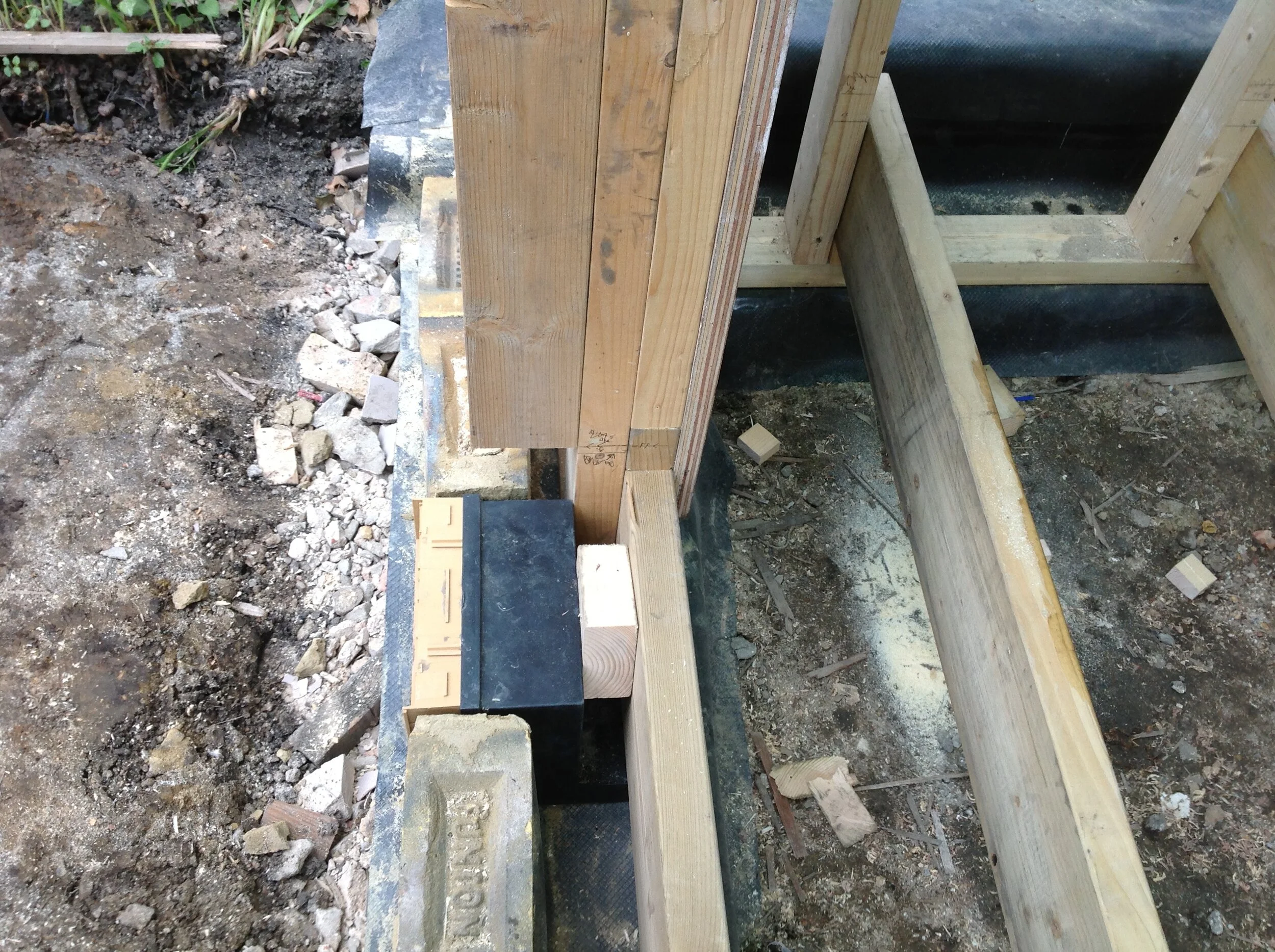 the vent is shaped like a periscope