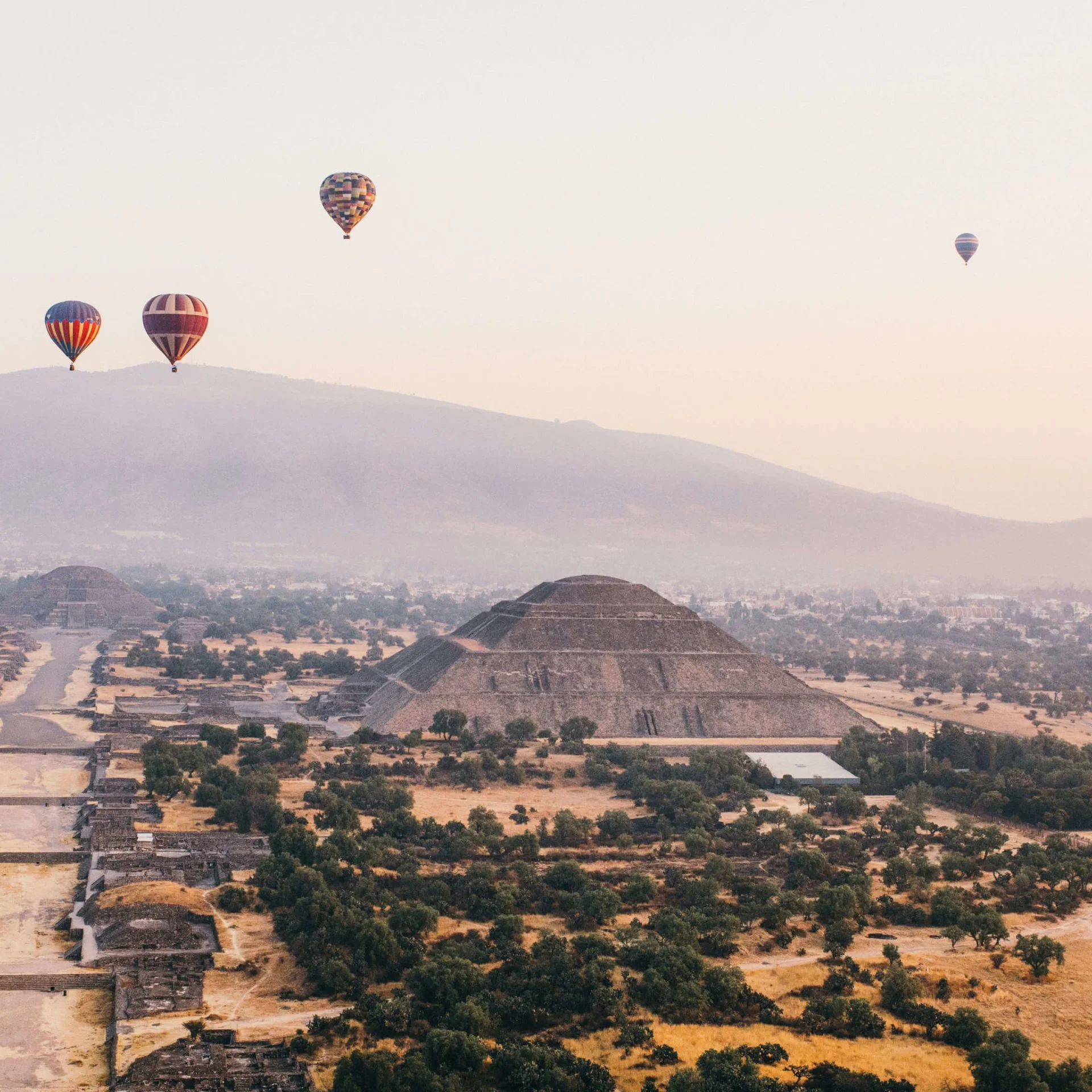 Hot air balloon pyramids.jpeg