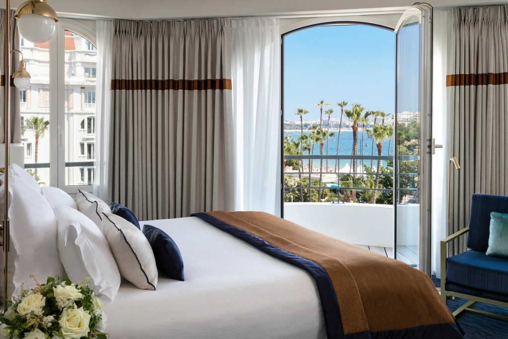 Le-Majestic-Hotel-Suite.png