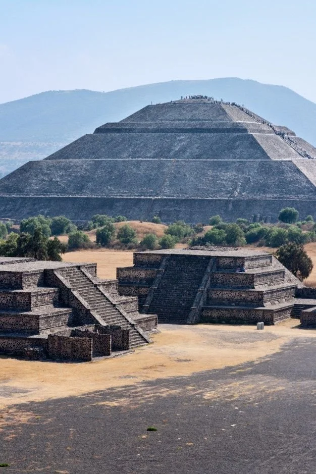 Teotihuacan Pyramiden.jpeg