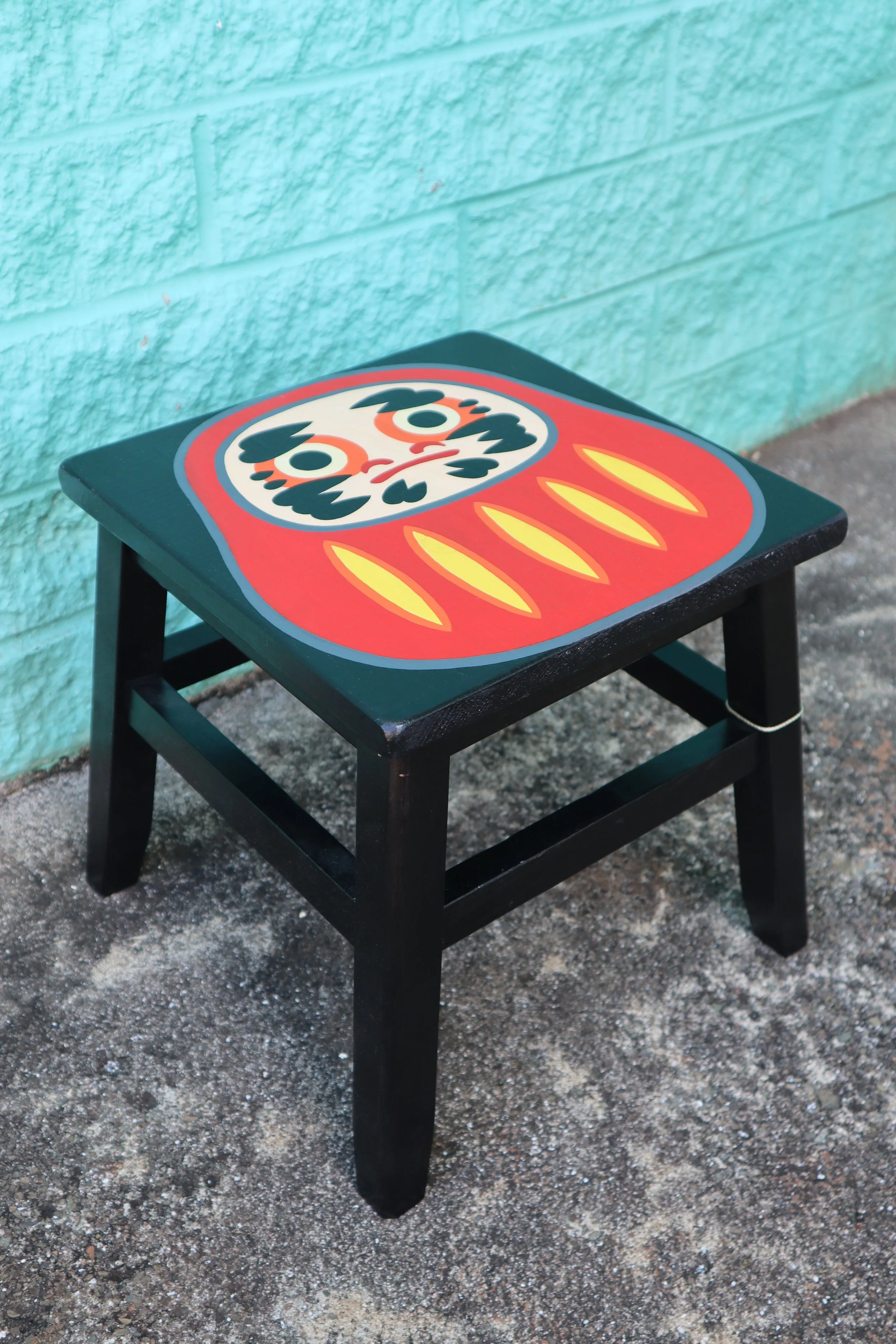 Daruma Stool