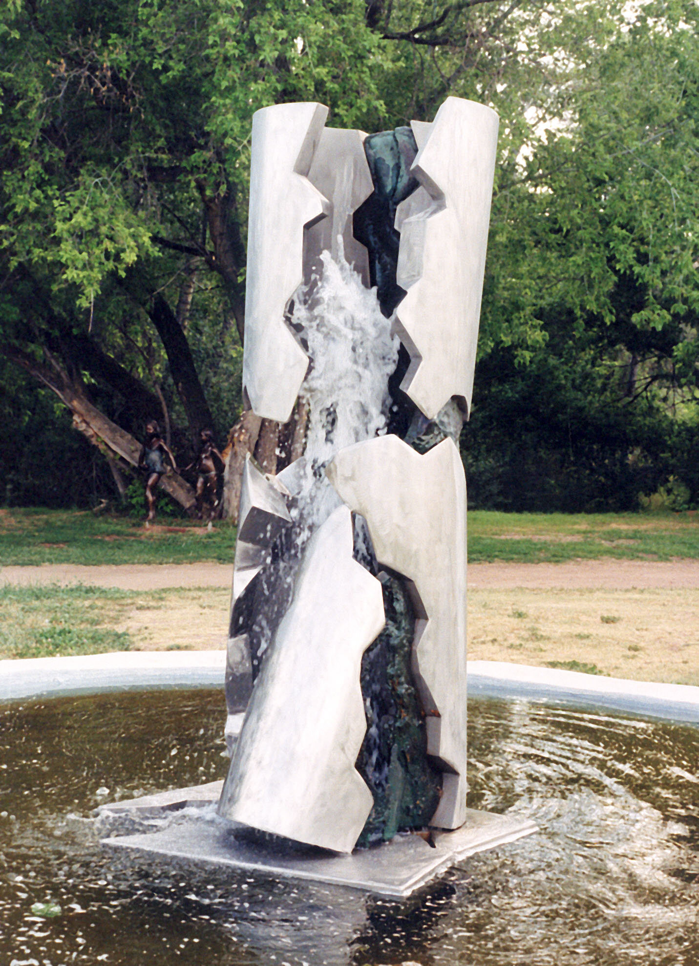 2 Entropy Column-Los Alamos Science Museum - Frank Morbillo.jpg