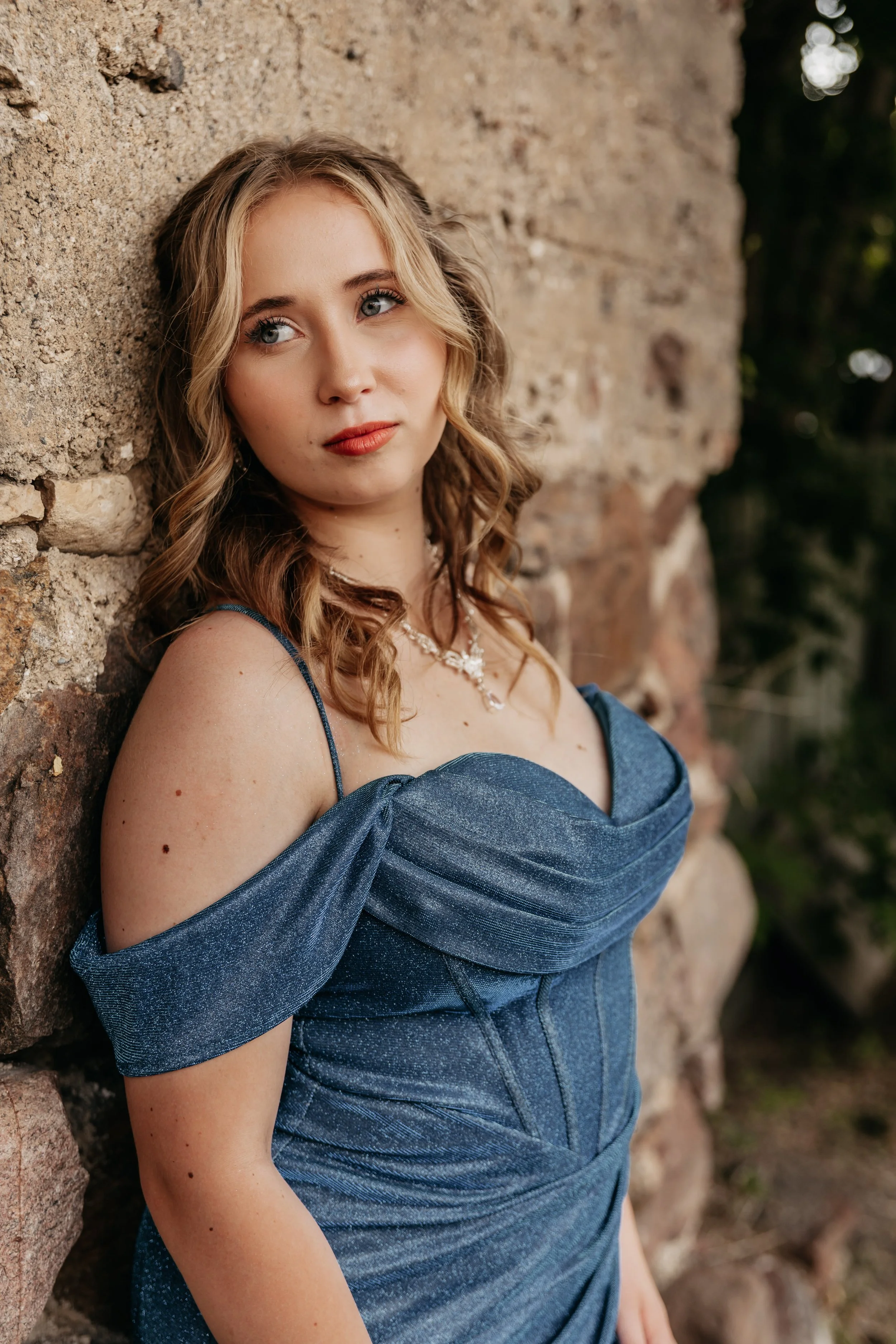 0132 - grad portraits - taylor-25.jpg