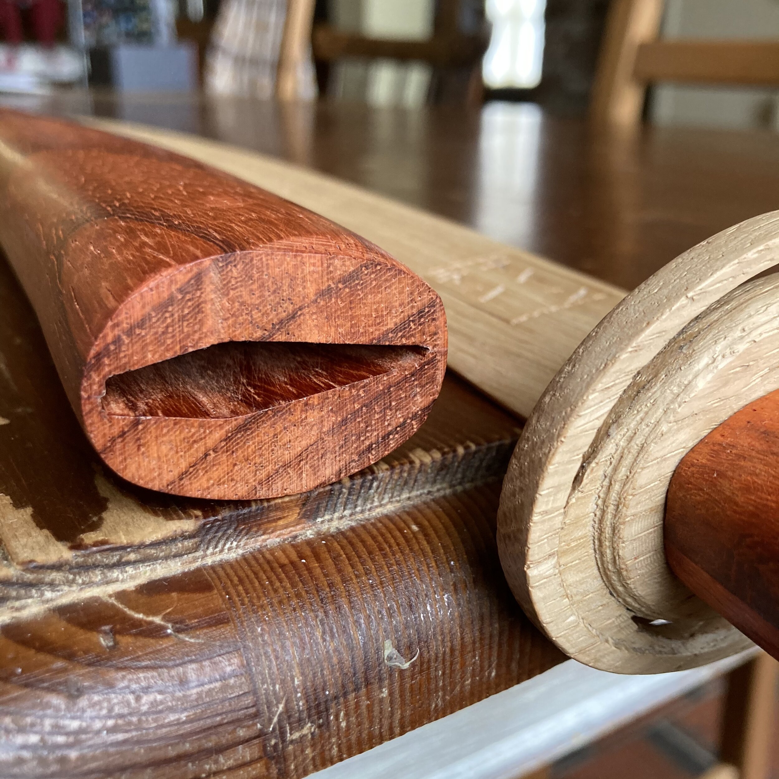 Ooooh, so tight. And I'm very happy with the way the sheath worked out after putting it back together.