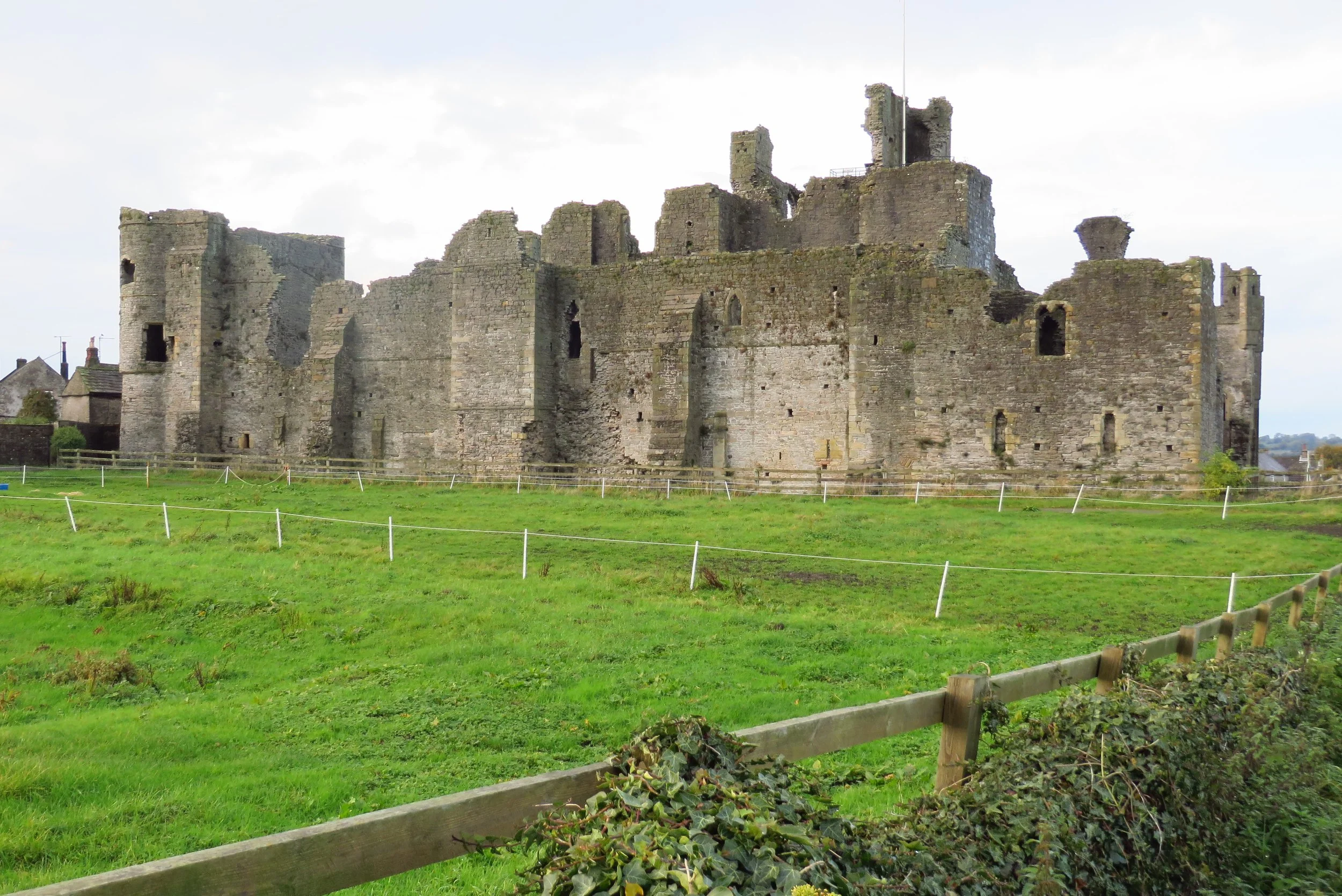 Middleham Castle, childhood home of Richard III, Yorkshire, England