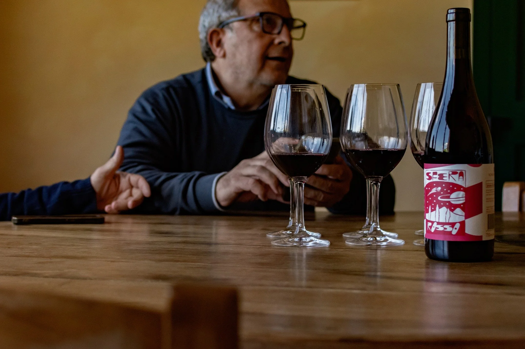 From Grape to Glass / Dall&rsquo;Uva al Calice

Behind every Sfera bottle is a partnership with passionate winemakers who respect the land and its traditions. Their dedication ensures that every sip is a true expression of Italy&rsquo;s natural beaut