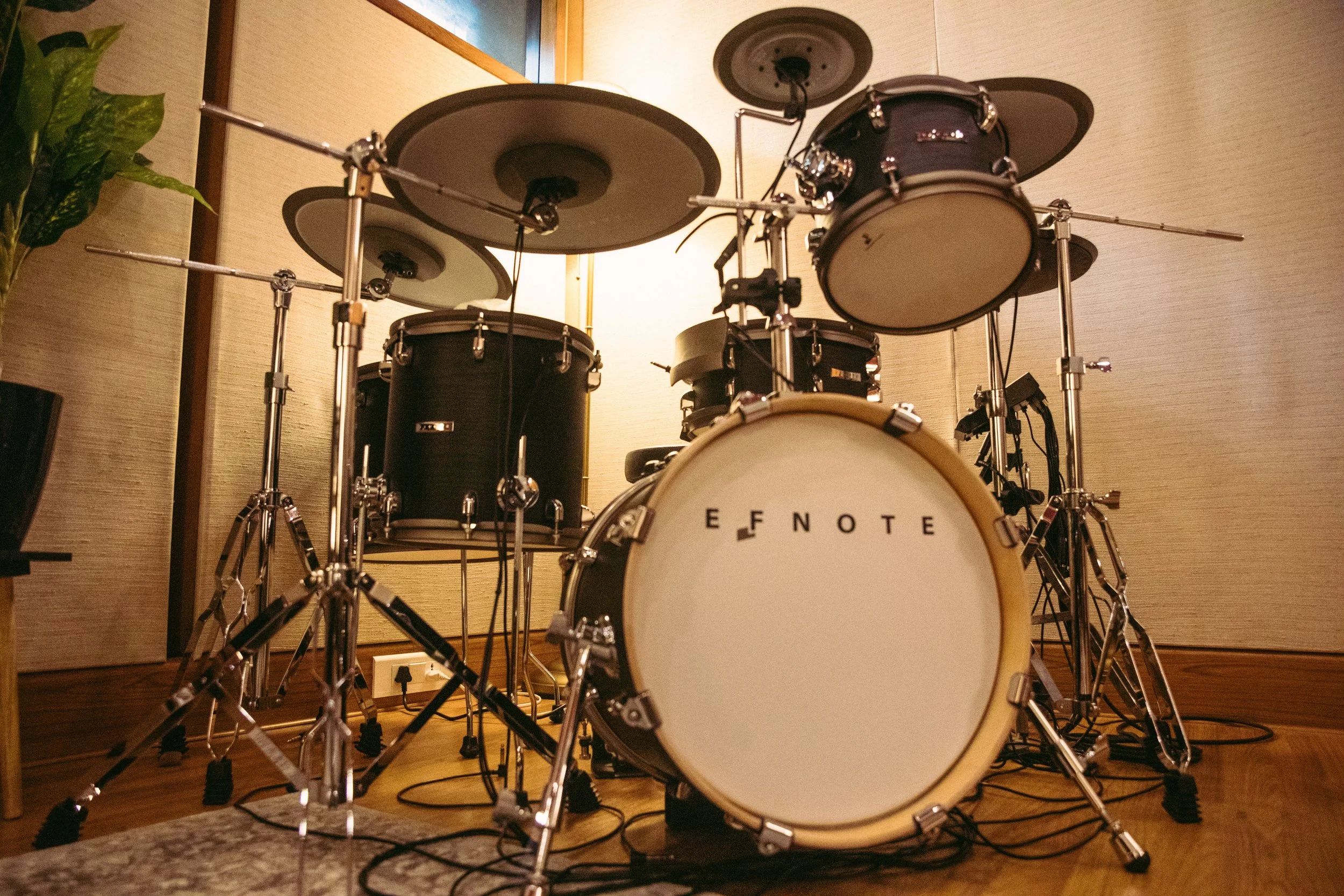 efnote horizantal.jpg