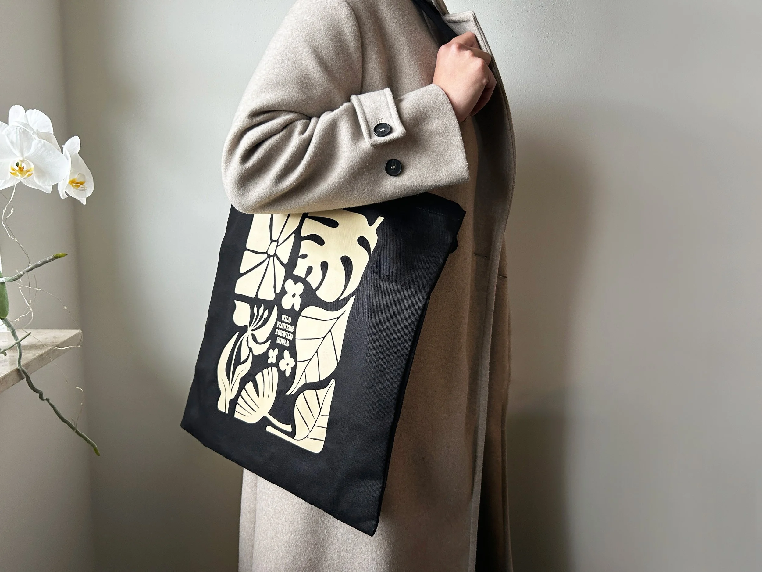 ARTOFPRESENTS_Jutetasche_WildSouls_schwarz.jpg