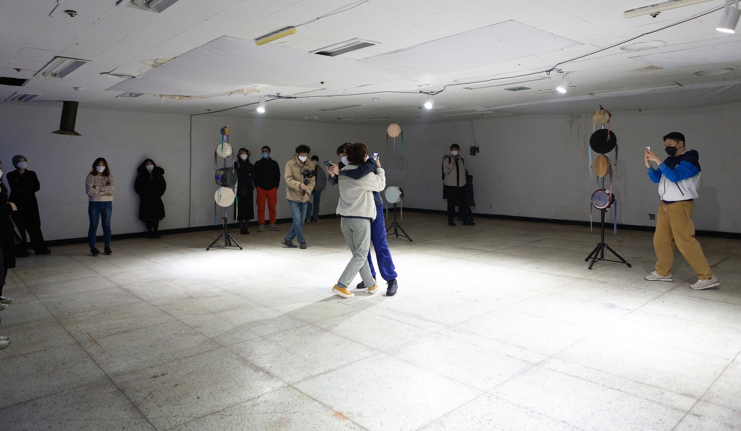  Performance view,  The Dialogues, 2022 , Dapshipli Antique Market, E-Land foundation space, Seoul (KR) 