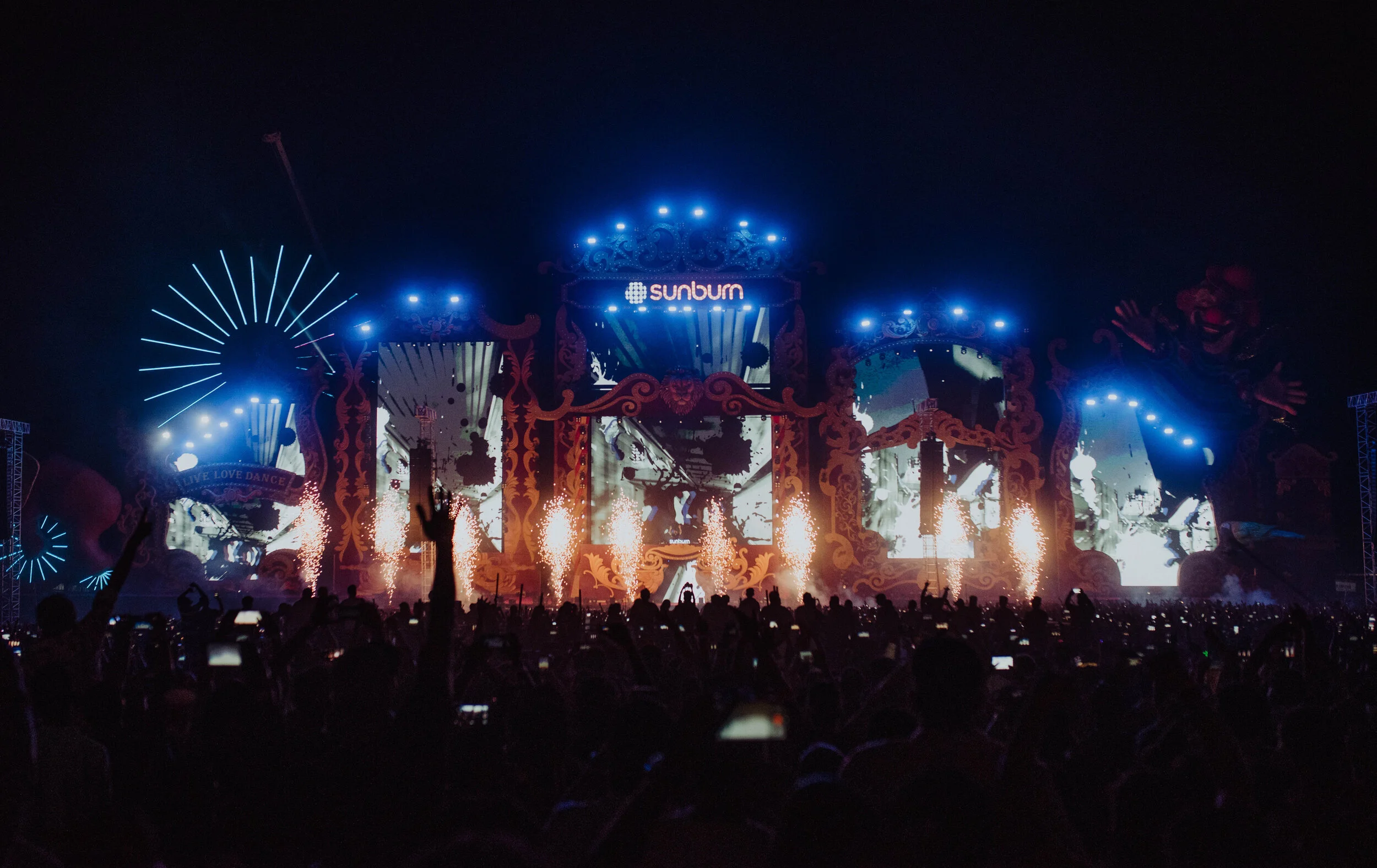 The Chainsmokers @ Sunburn, Goa (December 2019)