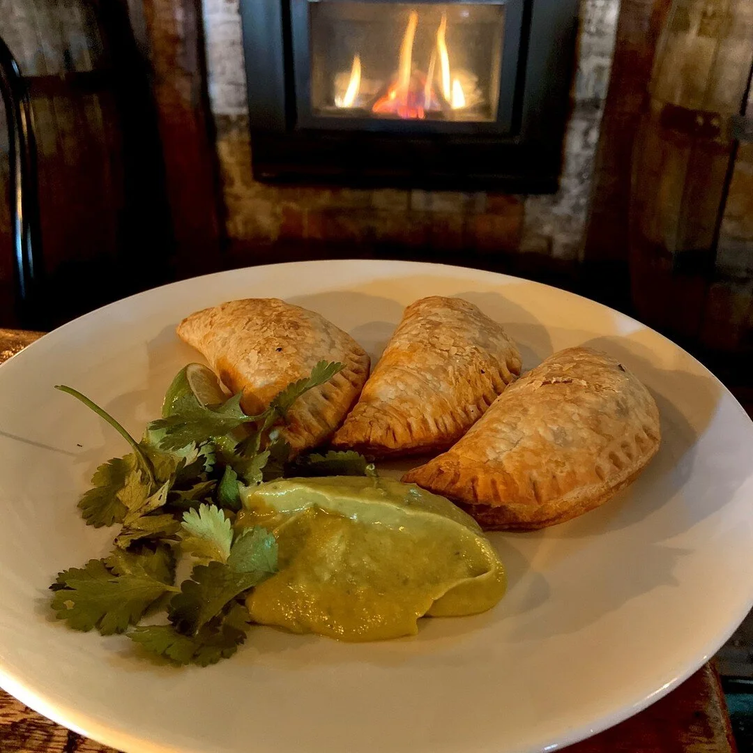 Specials 🌟

✨Veggie Empanada
w/ onion, carrot, green peas, potato, spinach &amp; cauliflower served with an avocado, corriander and garlic puree
 
✨Spiced &amp; Smoked Pulled Beef Tacos
apple carrot slaw, salted peanut caramel &amp; lime

✨Apple Woo