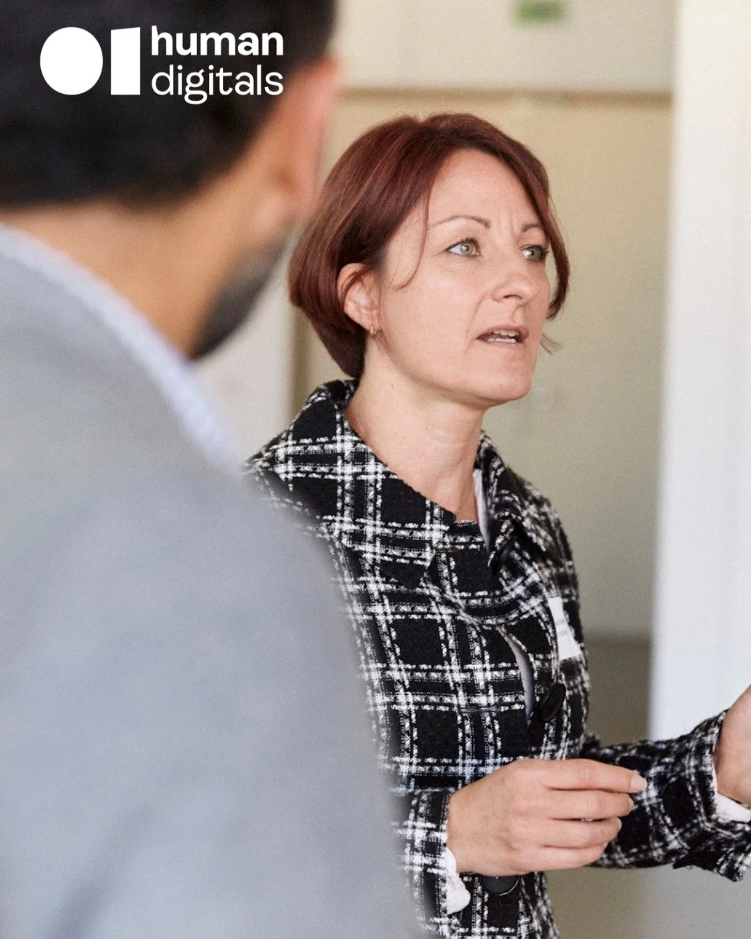 Human-Centered KI: Warum Technologie allein nicht reicht

Anke war als Keynote-Sprecherin bei der 4th Bielefeld International Conference (BICAB 2025) eingeladen. Mit dem Vortrag "From Data Mountains to AI Teams" positionierte sich Anke bewu