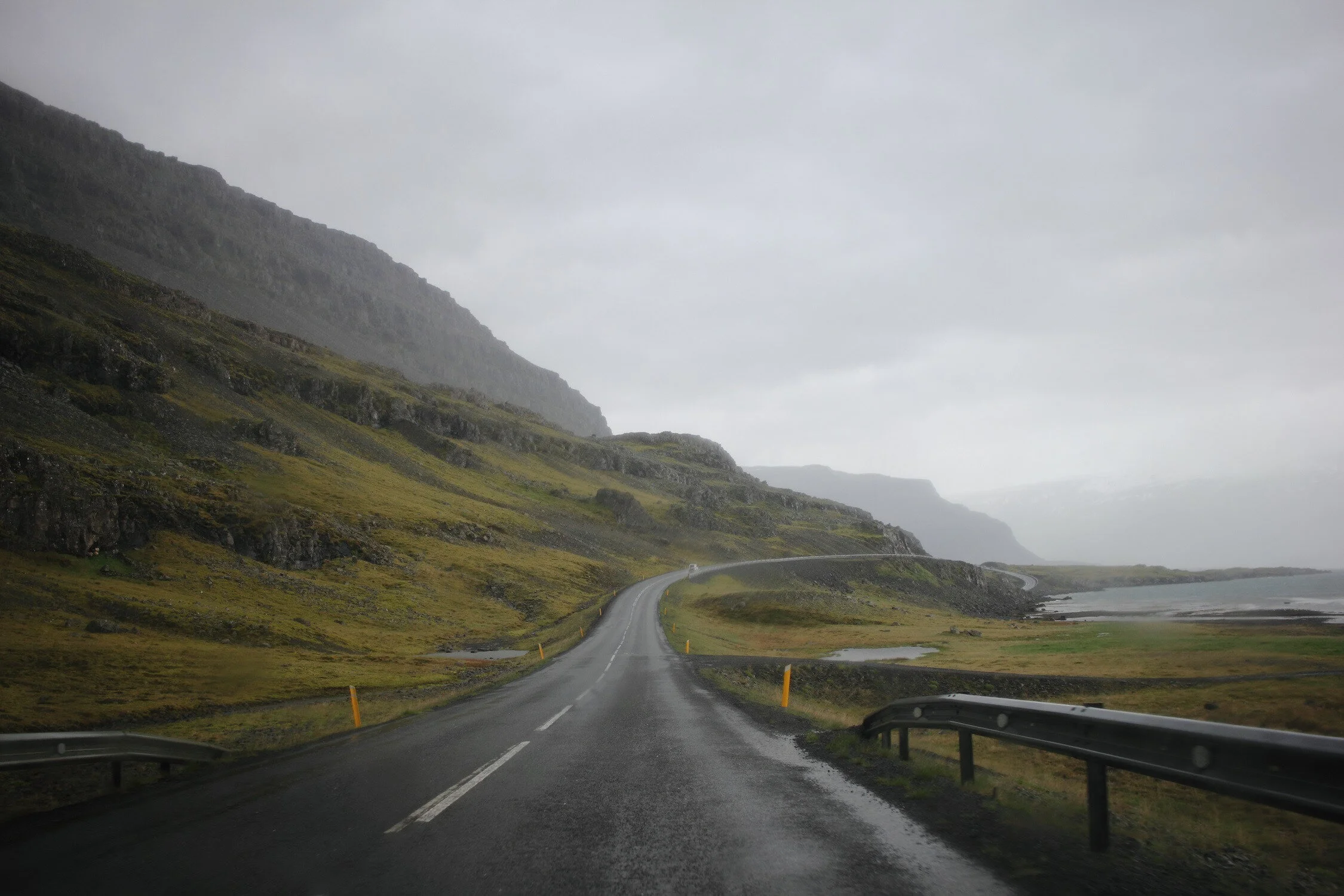 Dieses Foto zeigt die Ringstraße Route 1 auf Island.