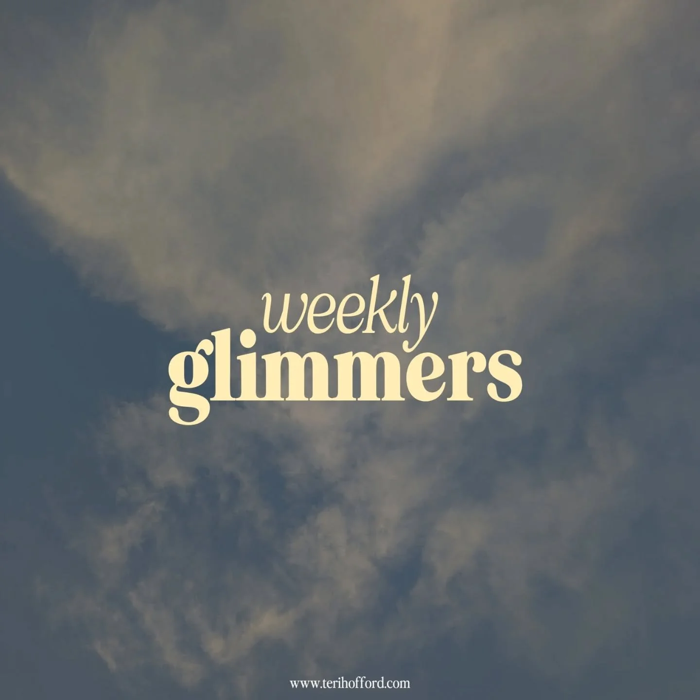 ✨ WEEKLY GLIMMERS ✨ 

1. Post storm clouds

2. Friends 

3. Dappled light against my magical frame from @graphistudio 

4. Evening clouds

5. Sparkle water at Lake Louise

6. Waiting for 6 Weeks to Embrace Yourself class!

7. August nights in the mea