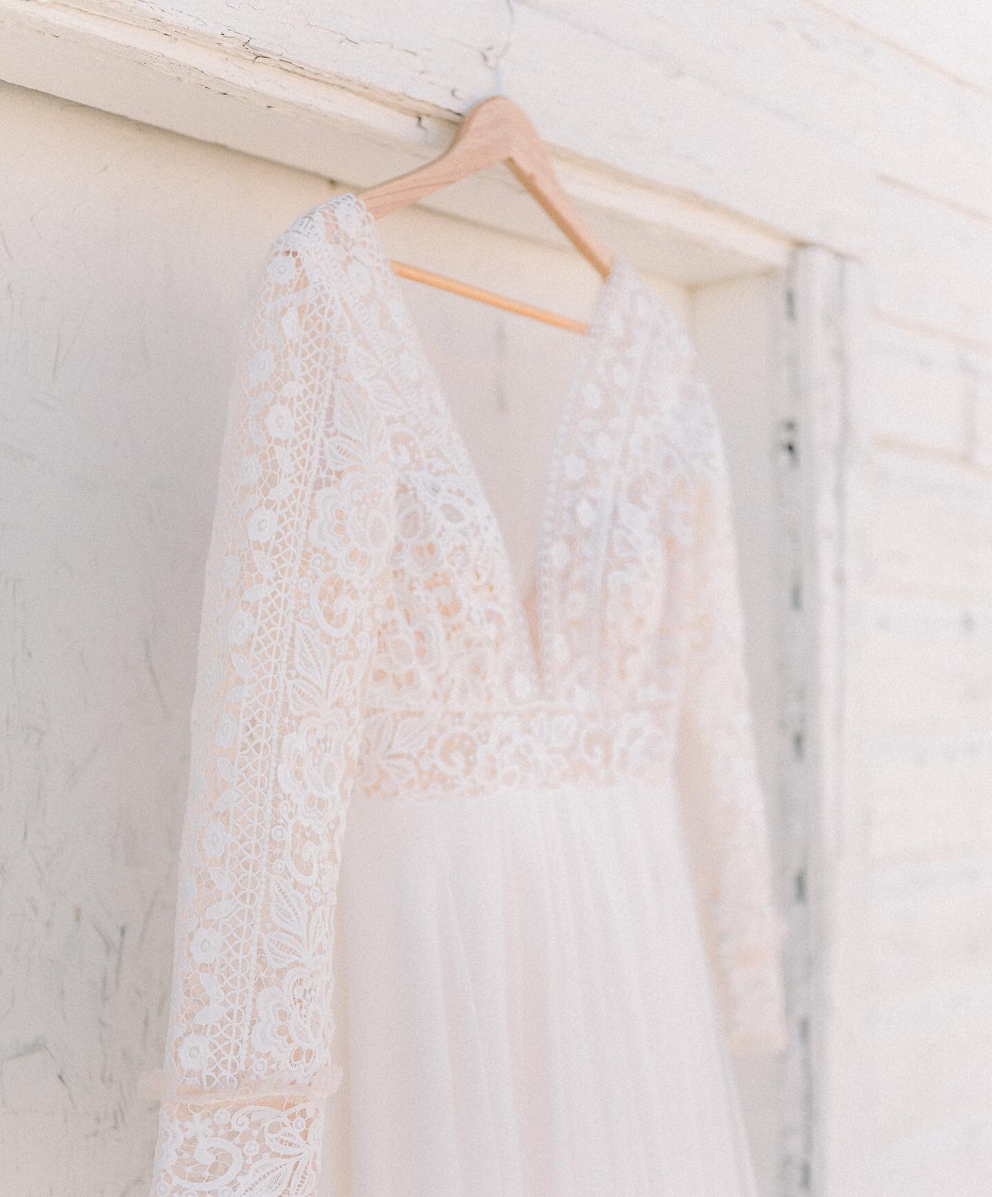 We just got the photos back from our styled shoot at Harmon Farms and we are so excited to share them with you this coming week! Here is a sneak leak at the gorgeous dress the &ldquo;bride&rdquo; was wearing. #denverflorist #weddingflorist #denverwed