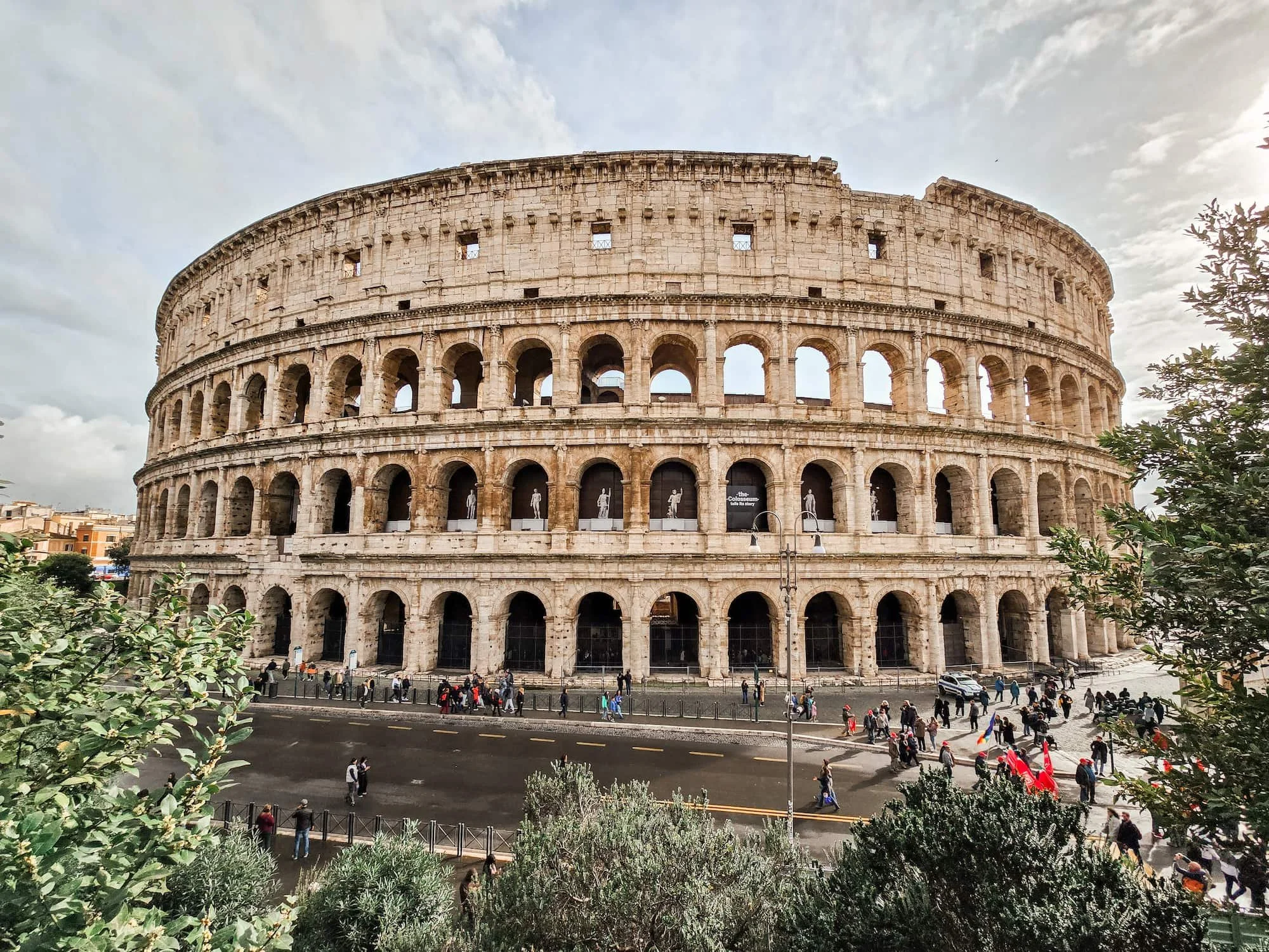 rome-colosseum-01.jpg