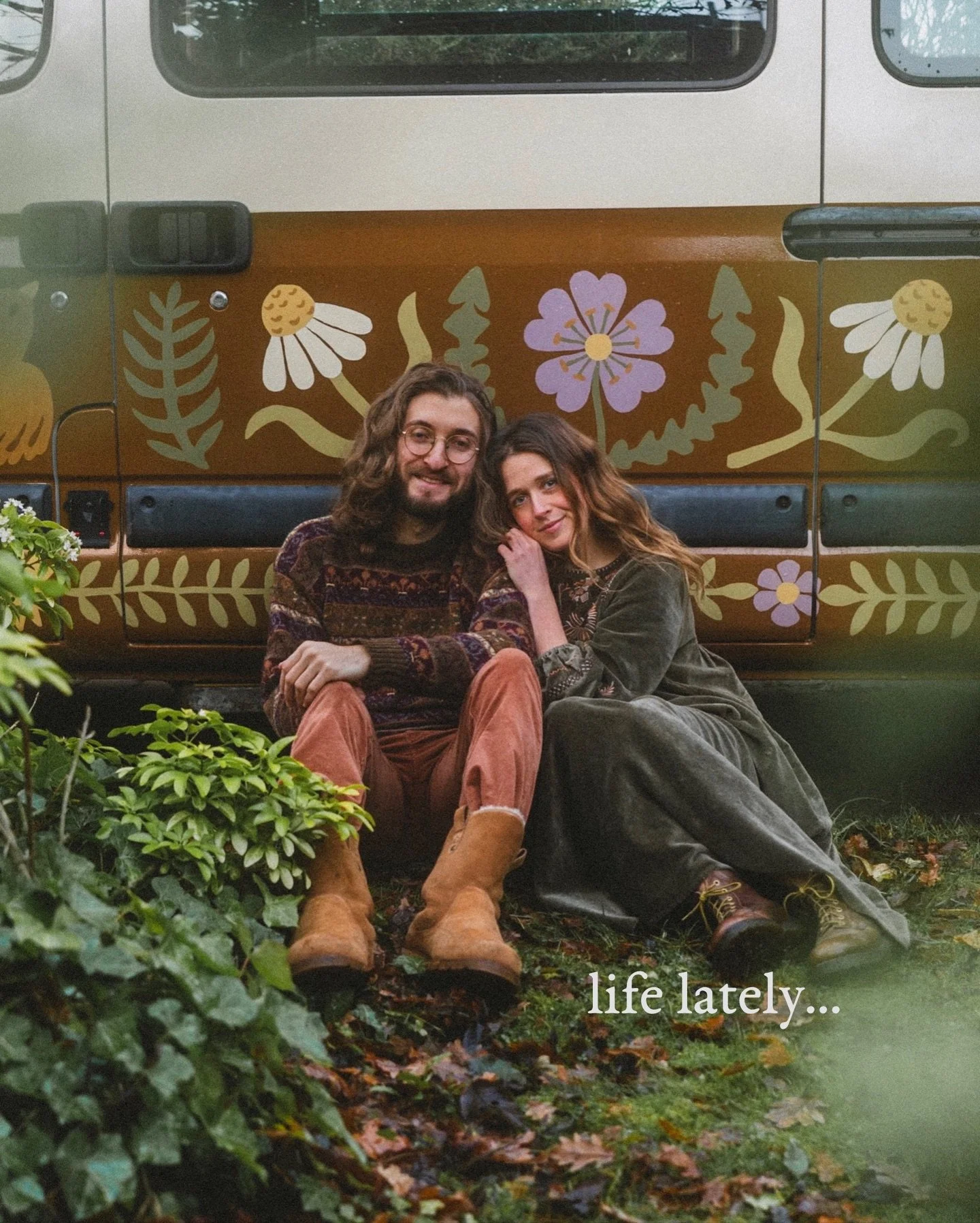 Let&rsquo;s have a catchup 🌿🤎 Life has been full to the brim with projects from the van conversion to making the tapestries and recording Aaron&rsquo;s album. 🎨🚍🎻

It&rsquo;s felt very creative although a bit busier than we would like, but it fe