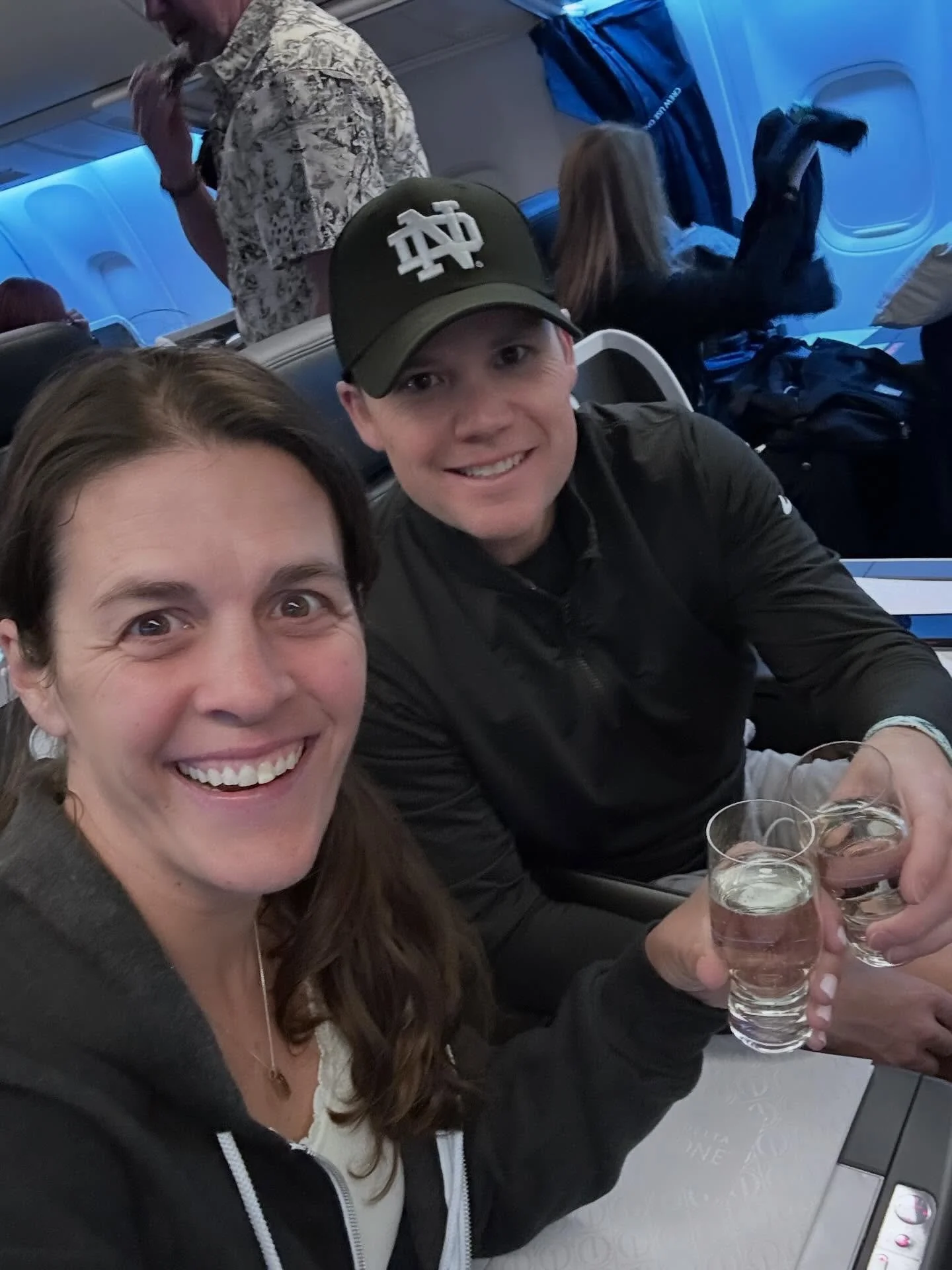 Our 10 year anniversary trip (7 years late!) is off to an epic start. Hard to put into words how beautiful this place is&hellip; views for dayssssss &hearts;️🌴

And no - I never pass on a burger and fries. 🍔🍟 
And a marg.🍹

What&rsquo;s your MUST