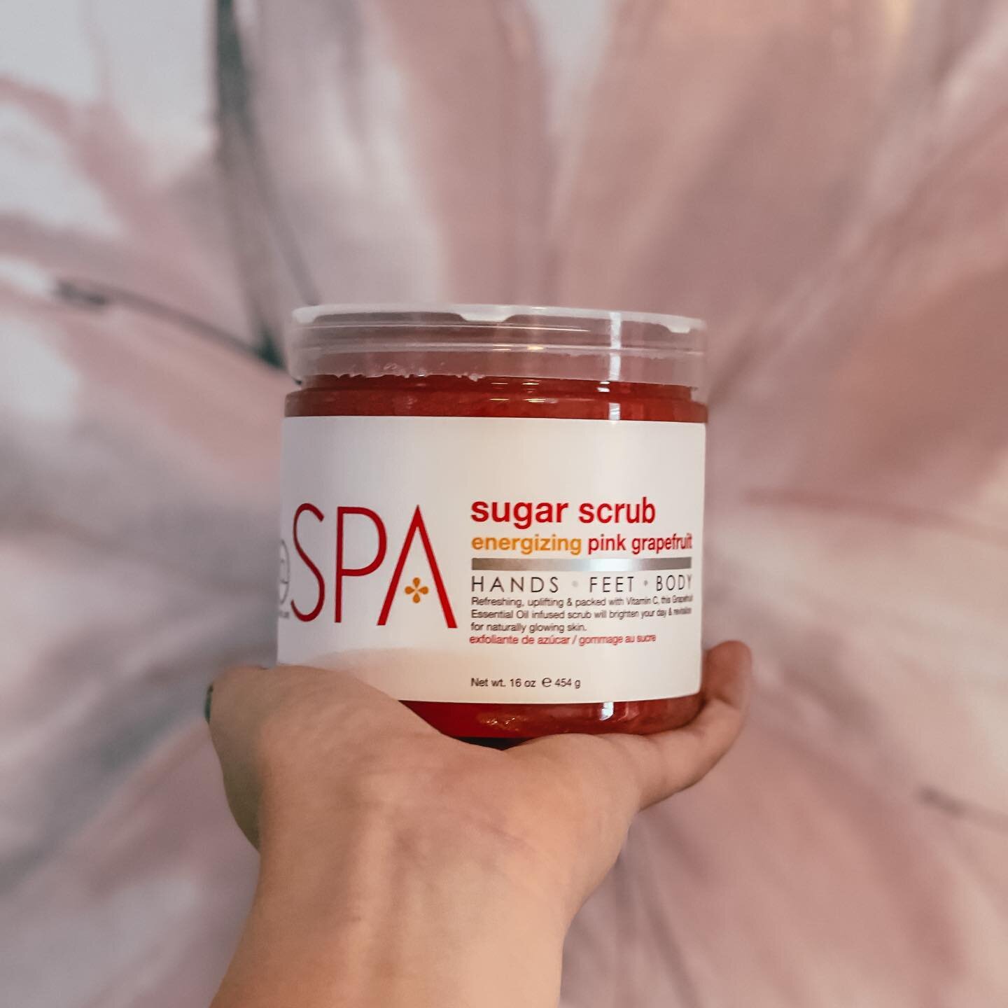My ABSOLUTE fav body scrub!!⁣
⁣
Its natural sugar works to exfoliate dead cells from the skin, while the certified organic grapefruit, argan, olive and jojoba oils leave you velvety and glowing. Plus the smell Is DIVINE! ⁣You can find it on bclspa.co