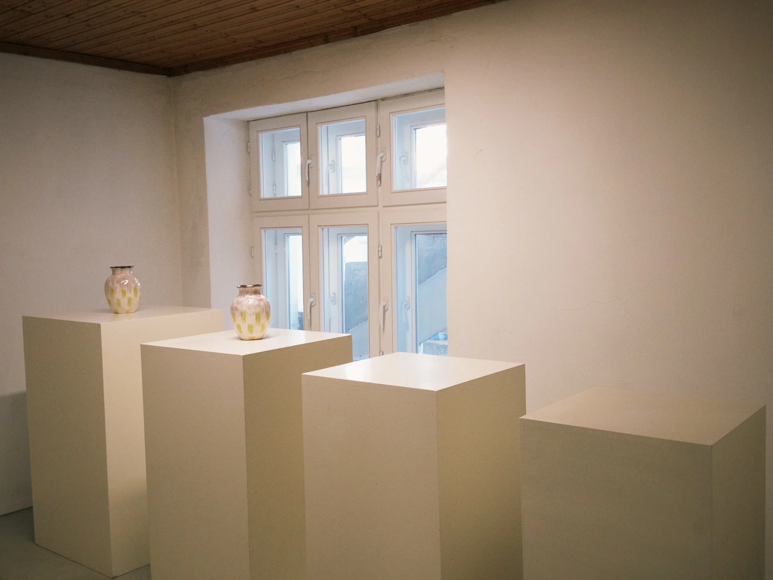 4 VASES - The work reflects the quiet incongruity between what is written, what is perceived, and what is actually present. It suggests that reality is never limited to what the eye can confirm. Some things exist at the edge of attention; others rema