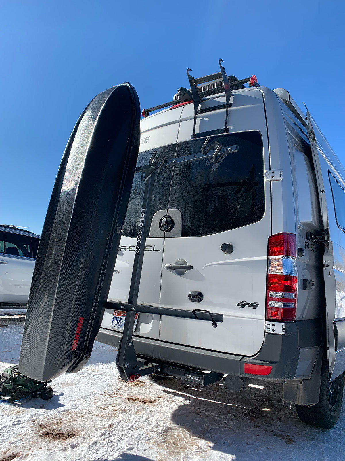 Winnebago Revel 2020 - Racks