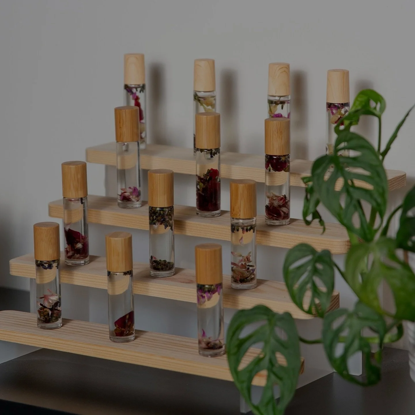 crusty cuticles?

using cuticle oil daily doesn&rsquo;t just hydrate your cuticles/skin, it keeps your natural nail nourished and flexible so that you see less chipping, cracking, &amp; breaking! 

use (multiple times) daily to keep that manicure fre