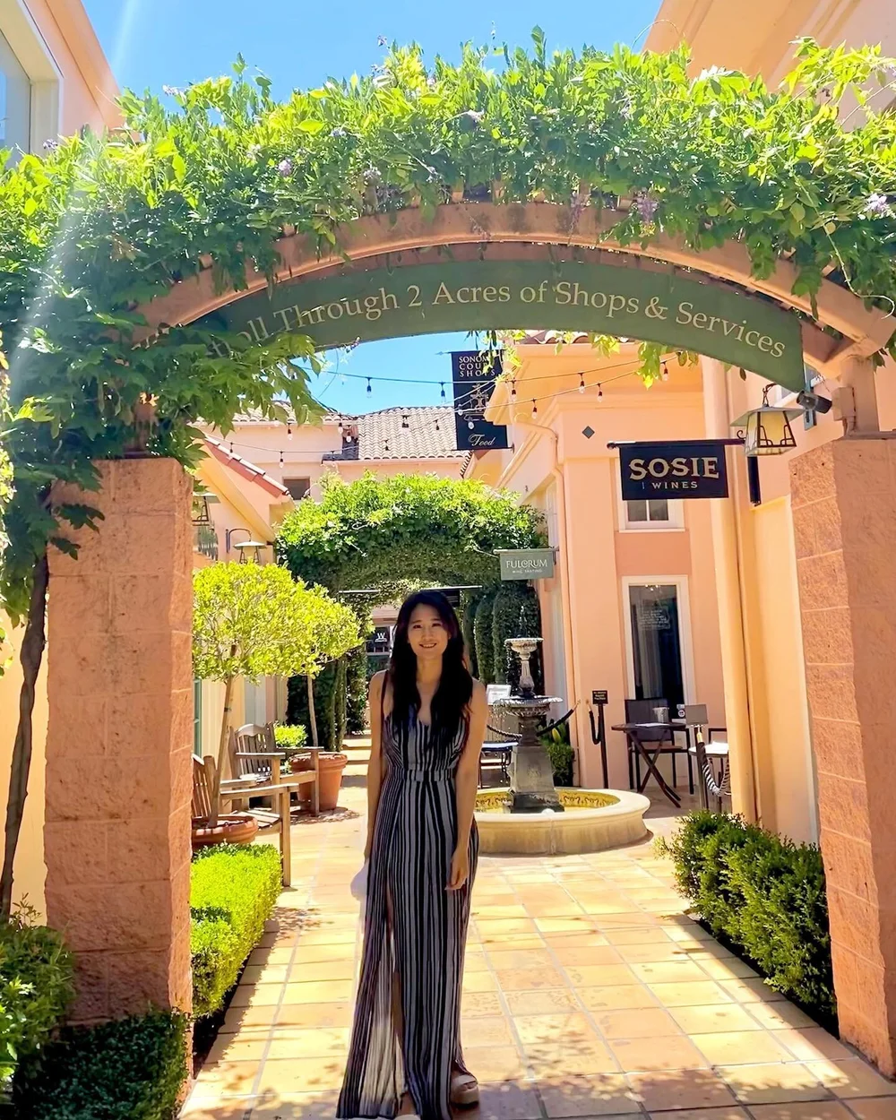 I&rsquo;ve been lazy about making weekend plans and Sonoma square is becoming my go-to for last minute weekend activity 😆 Was able to get a same day reservation at Sosie and so glad I did. 

Small new winery! Felt unique when we saw sparkling red, C