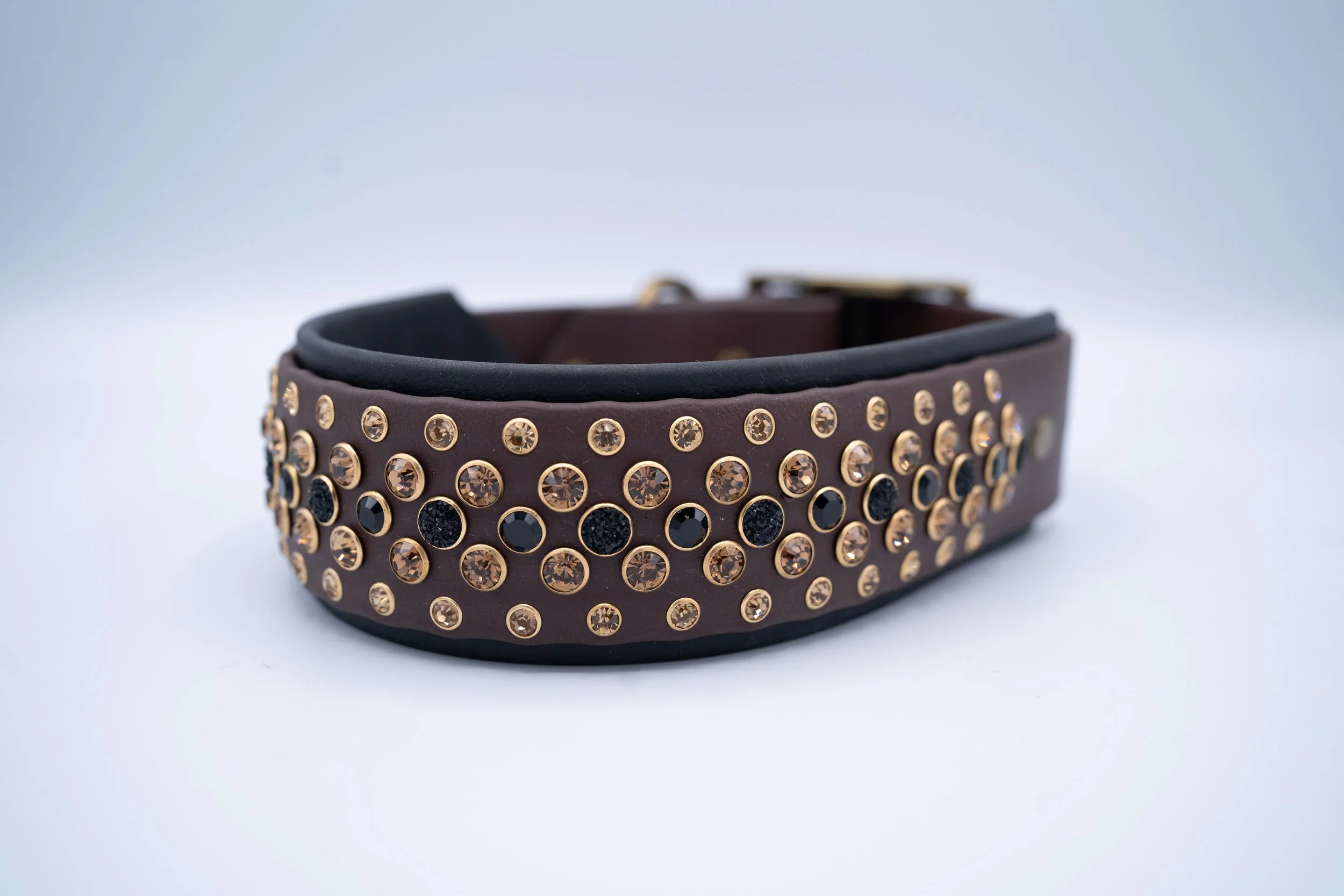 17.5 - 19.5“ Inches / 1.5" Brown 2" Black Biothane Collar