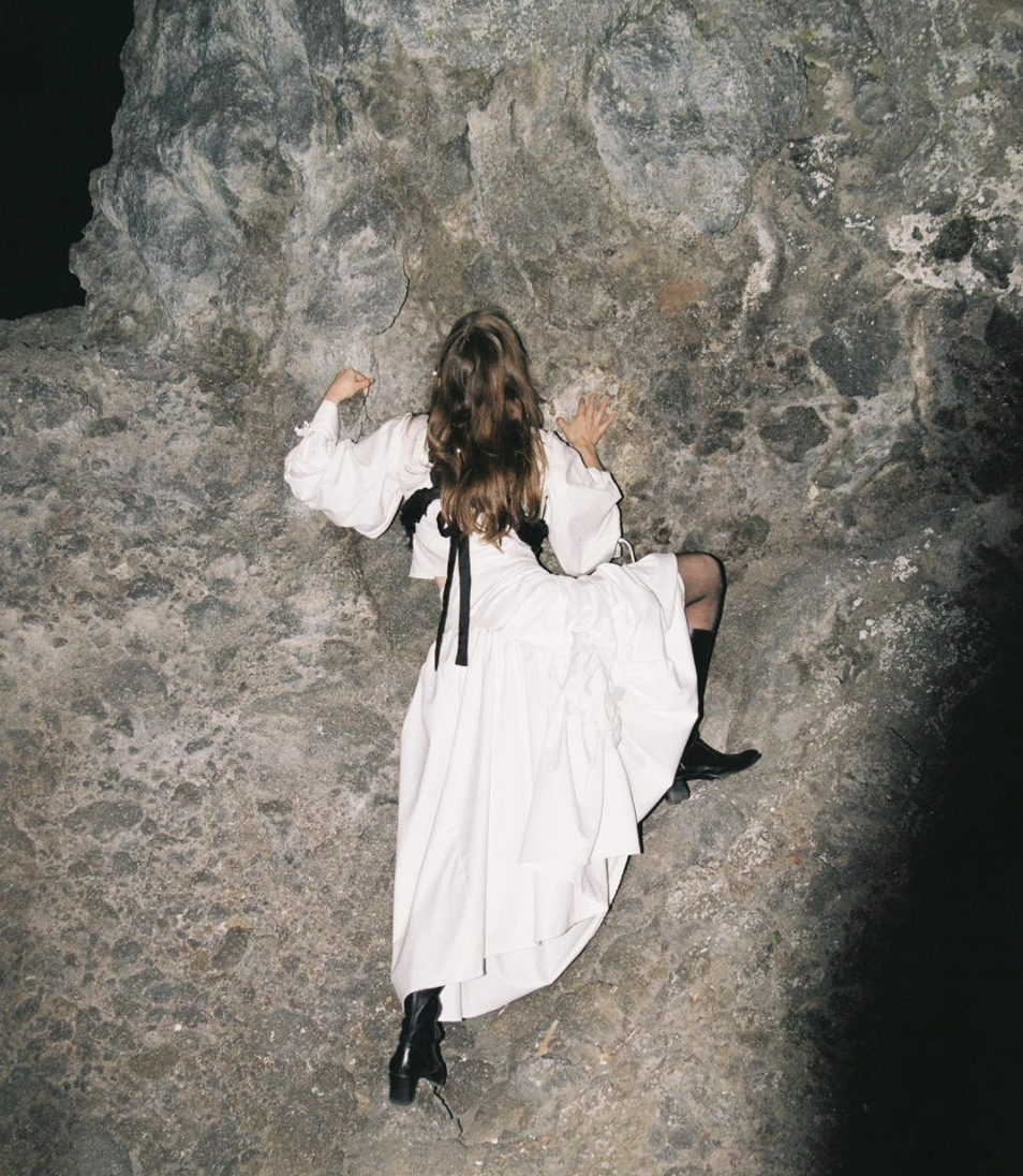      
  


 
   
  
     
  
 

    



  
 
     
  
    New Zealand Designers to Keep an Eye on in 2021  By Sarah Norris  |  June, 2021  


  
 #block-yui_3_17_2_1_1630419761816_19536 {
    
    
    
  }

  #block-yui_3_17_2_1_1630419761816_19536 