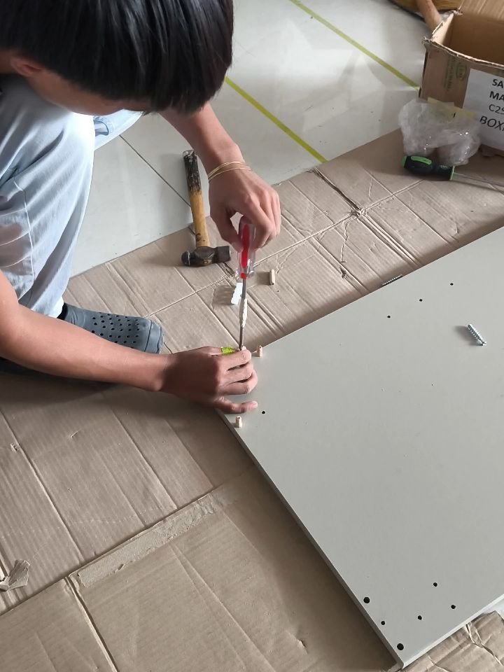 There is beauty beneath a fa&ccedil;ade. It is revealed through the quality of materials and the excellence of technique. Most clients never witness these details, yet they define how architecture endures.&nbsp;

@sandrego.ph

#modularkitchen #kitche