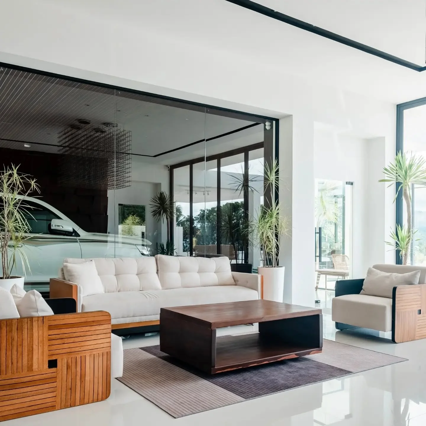 Eslon House

Discover more: www.blascoarchitects.com