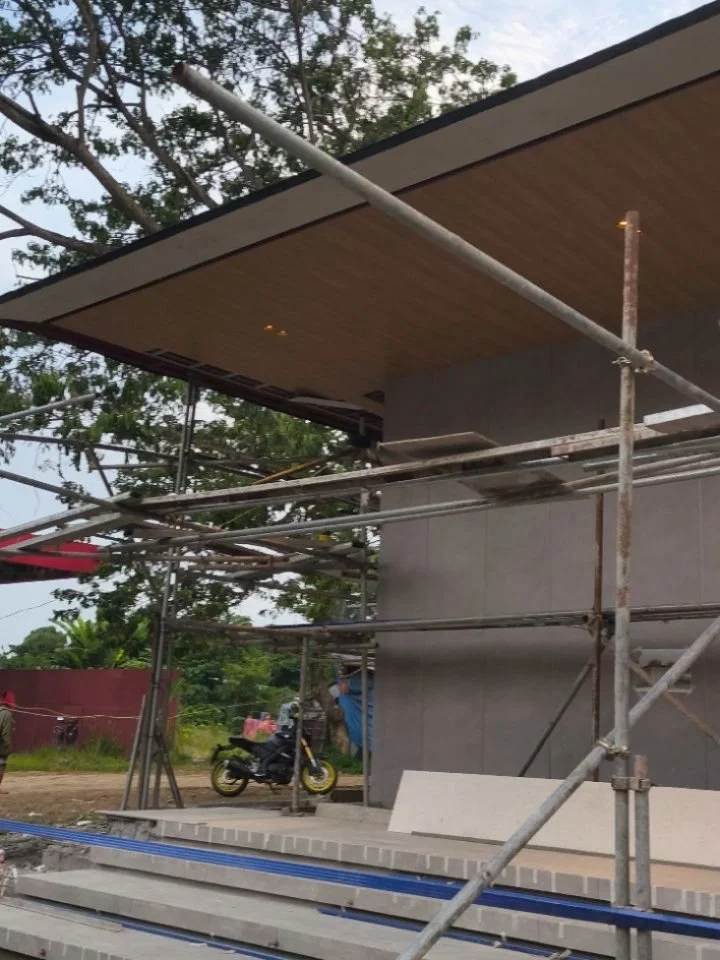 Site visit of RCGO Office on-going construction, finishing phase.

@rcg.ong.constructiom.services

#construction #constructionsite