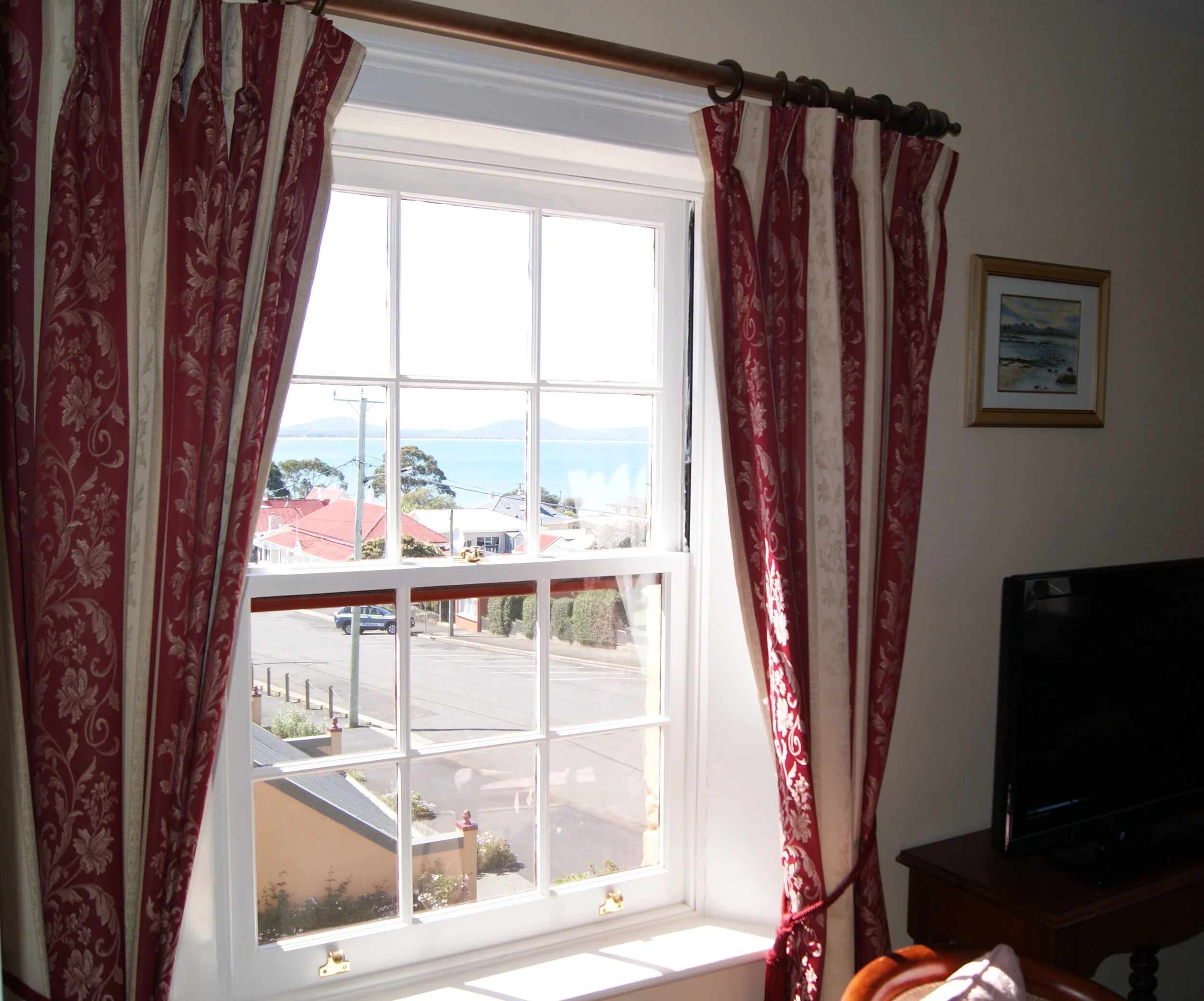 rooms sept 2013 007.JPG