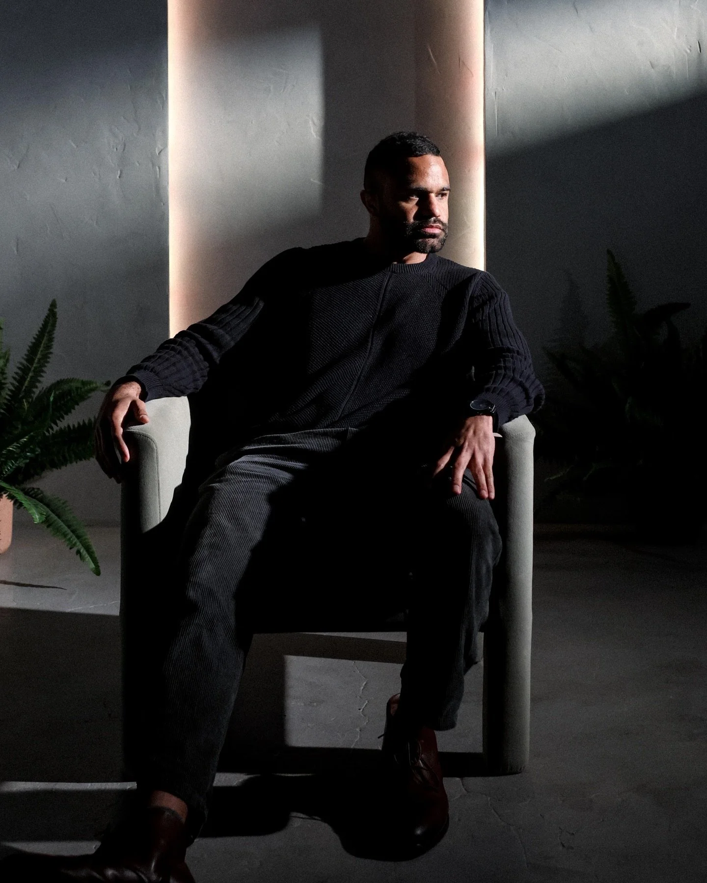 Hard light in the studio with @vacayerryday 

#losangelesphotography #madewithpeerspace #losangelesstudiorental