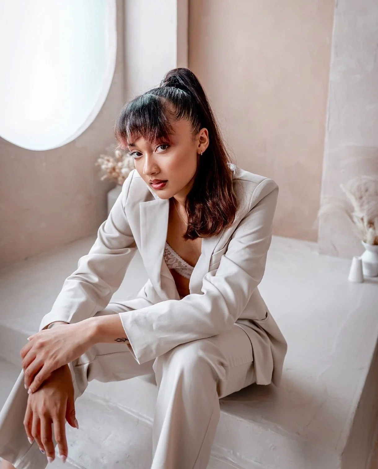 @twellly in the studio shot by @coreysaldanavisuals 

#laphotographer #losangelesstudio #photostudio #madeinpeerspace