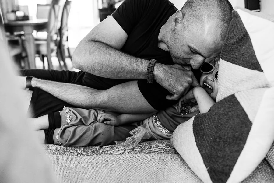 10 helpful blog posts about documentary newborn and family photography