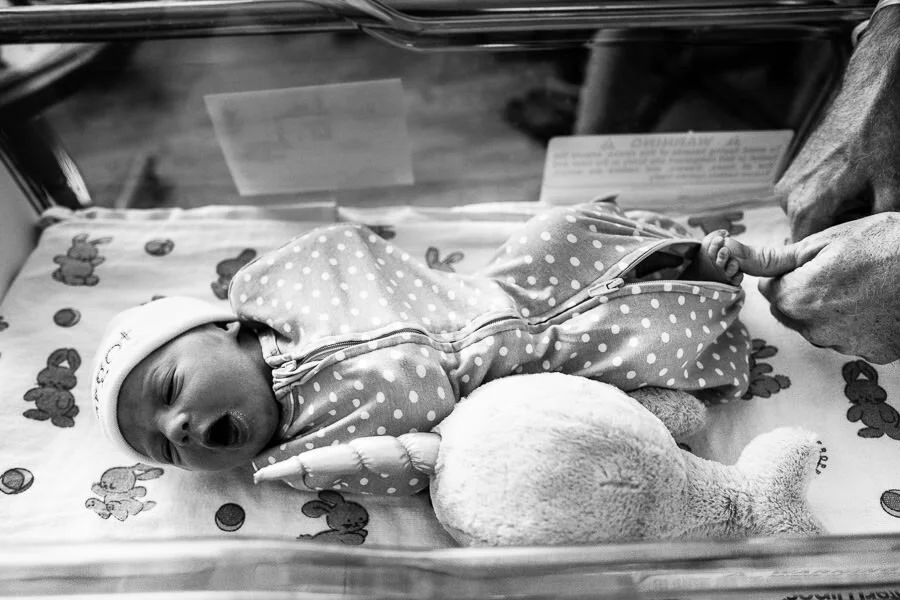 It's time to book your winter baby newborn session