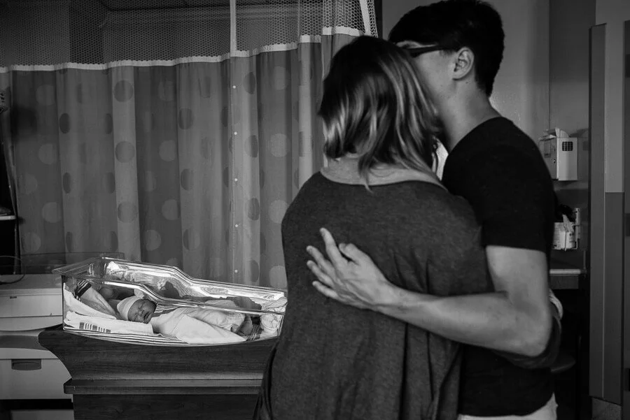 3 benefits of hiring an introvert newborn photographer