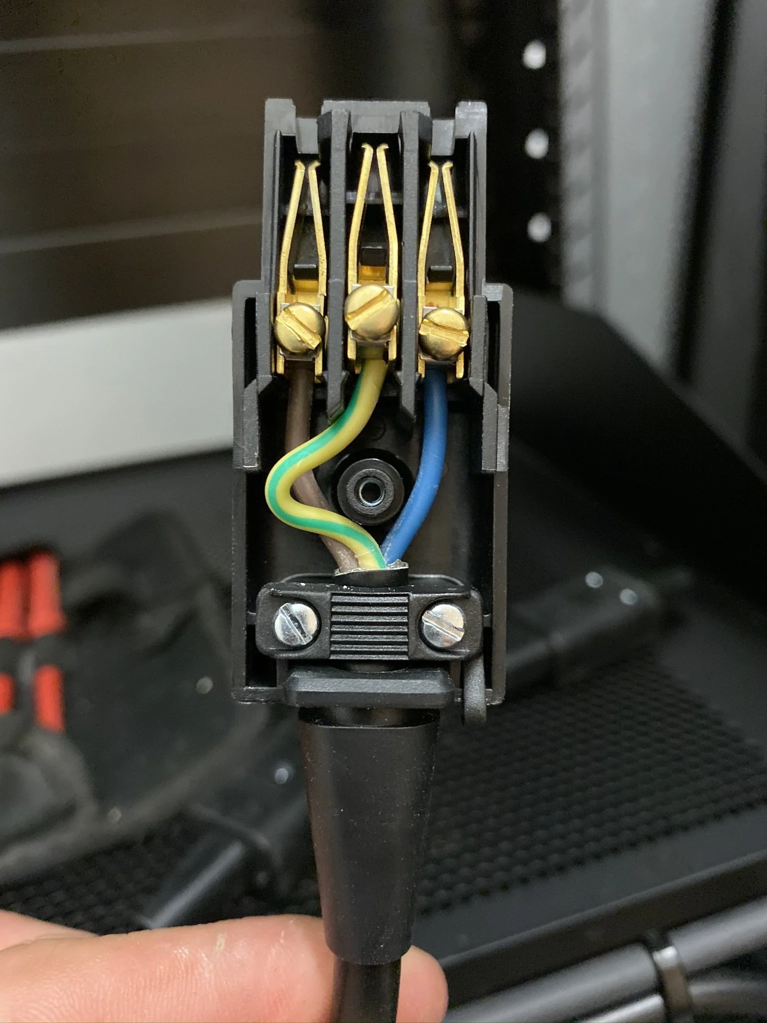 Contro4l Berkshire, Surrey & London