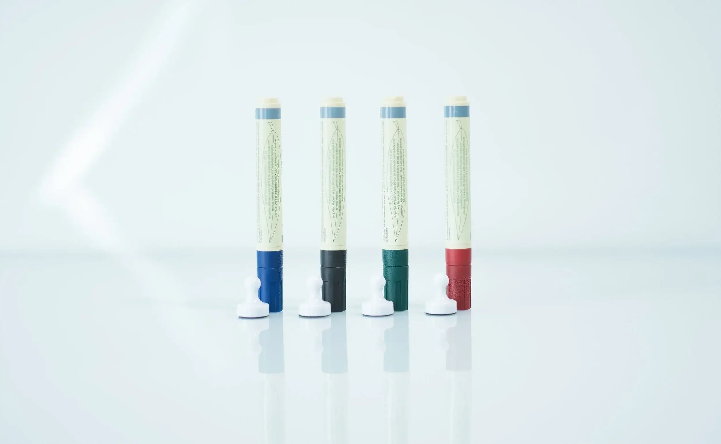 Four coloured whiteboard pens.webp