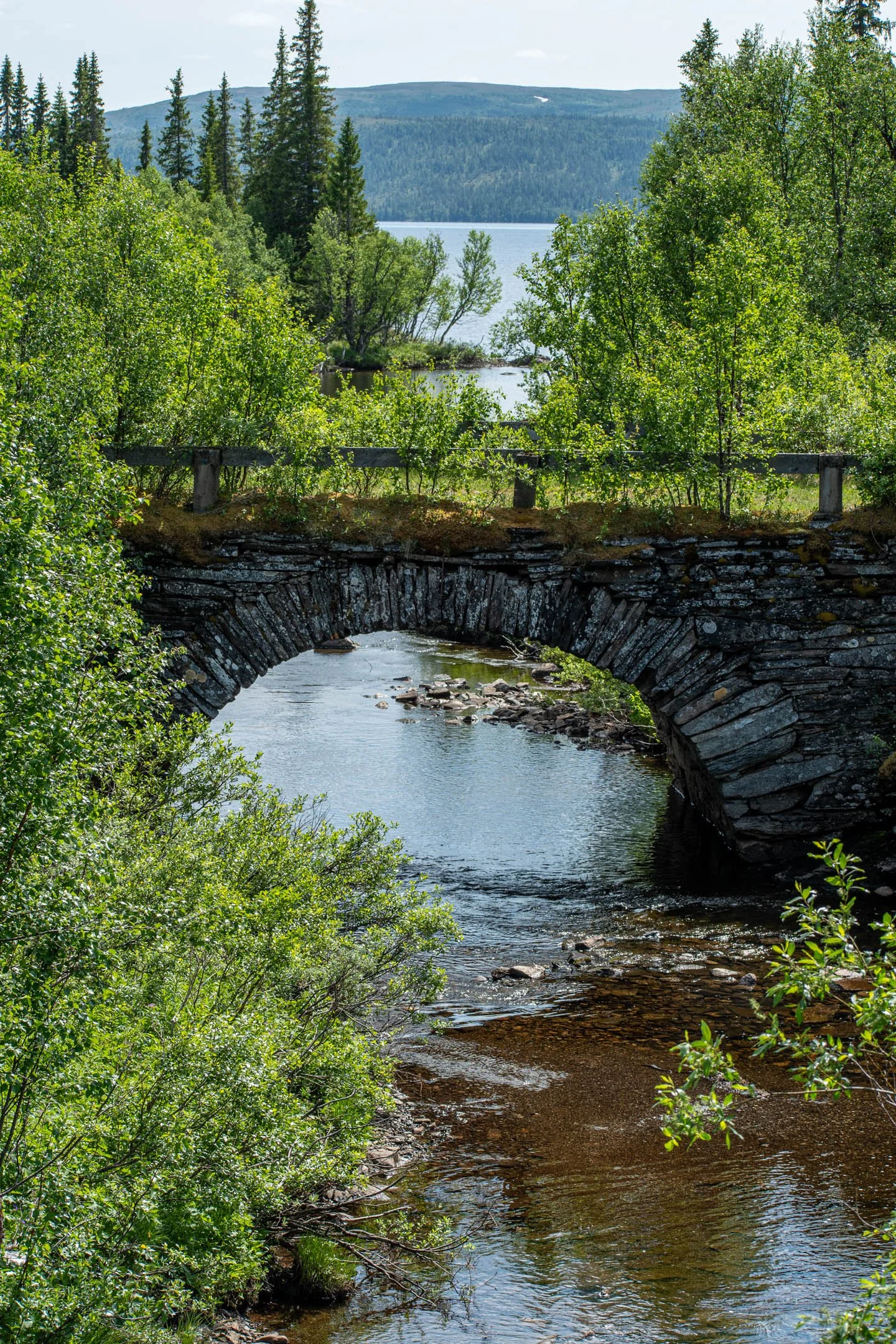 Kallsjörundan juni stenvalsbro.jpg