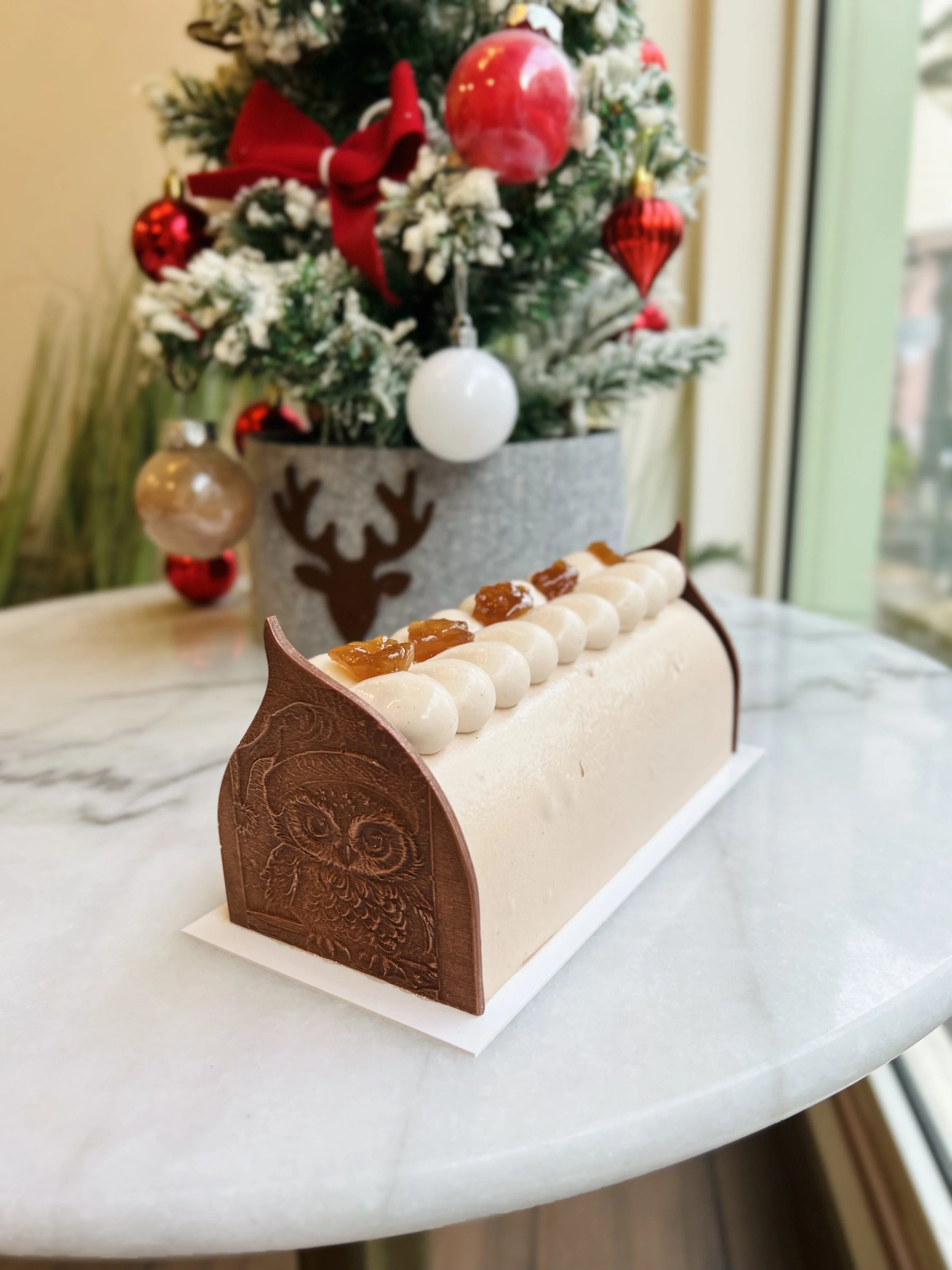 Bûche Marron Cassis