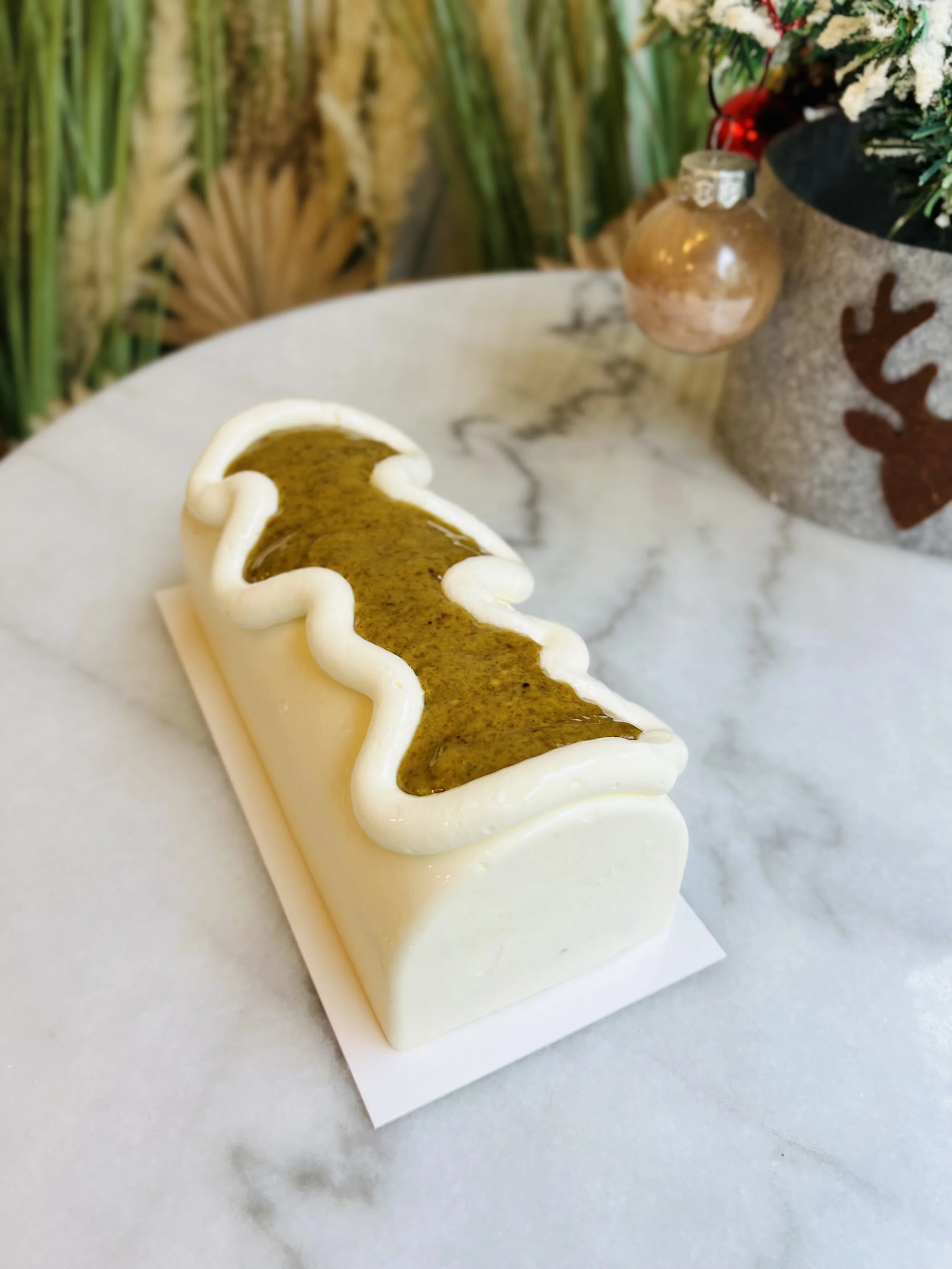 Bûche Pistache Fleur d'oranger