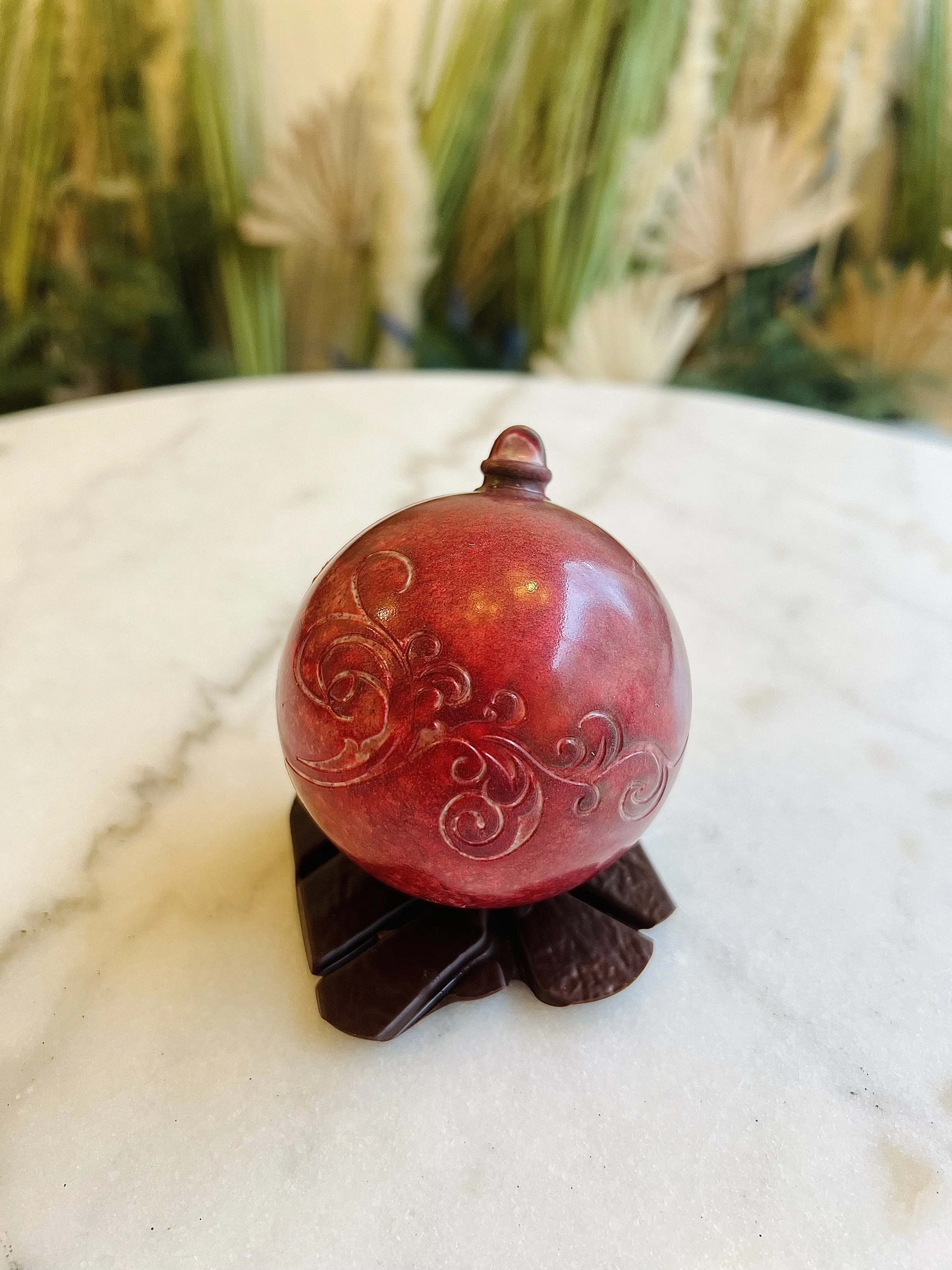 Boule de Noel en chocolat noir